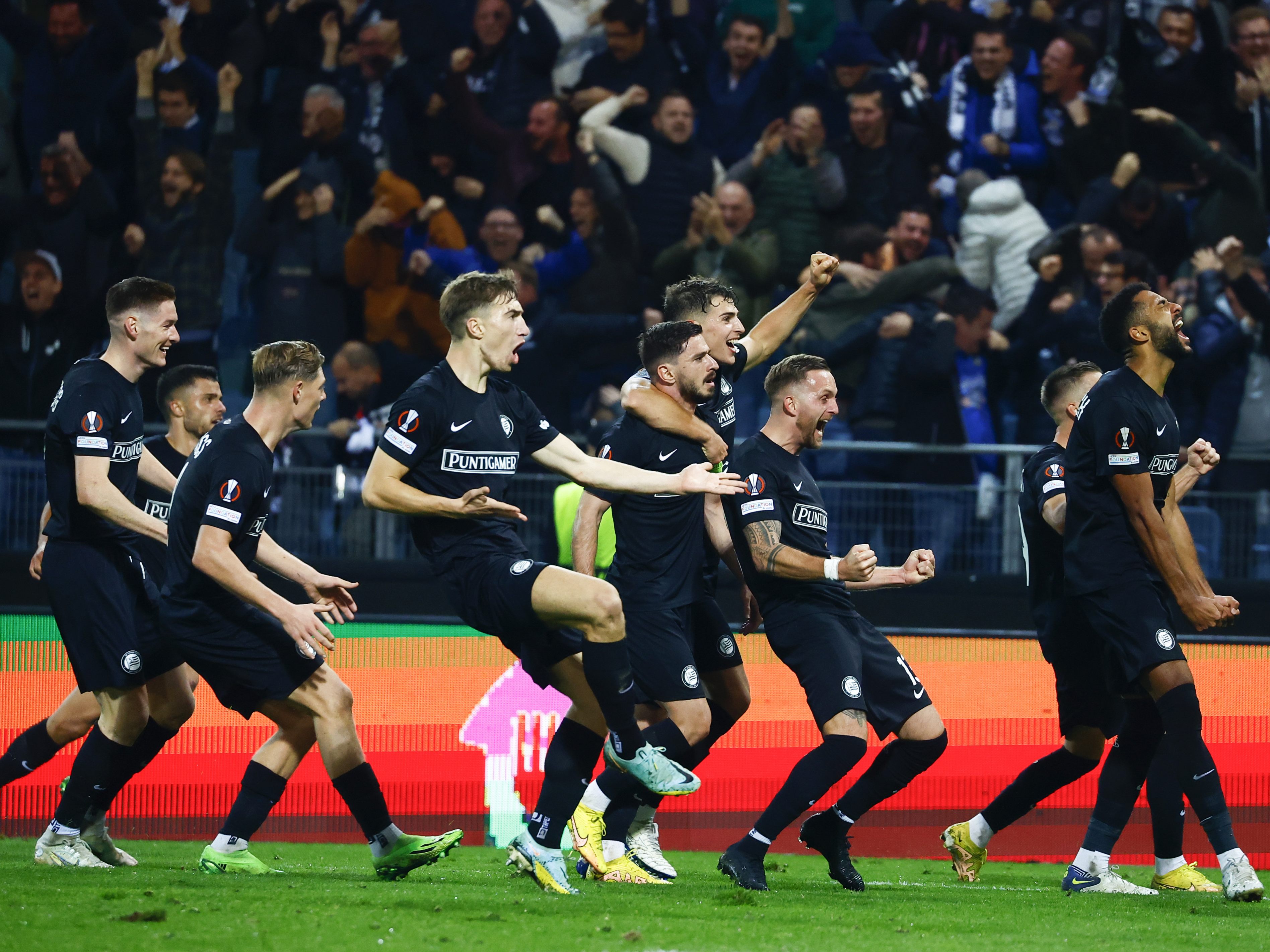 Großer Jubel bei den Spielern von Sturm Graz. Großer Jubel bei den Spielern von Sturm Graz.