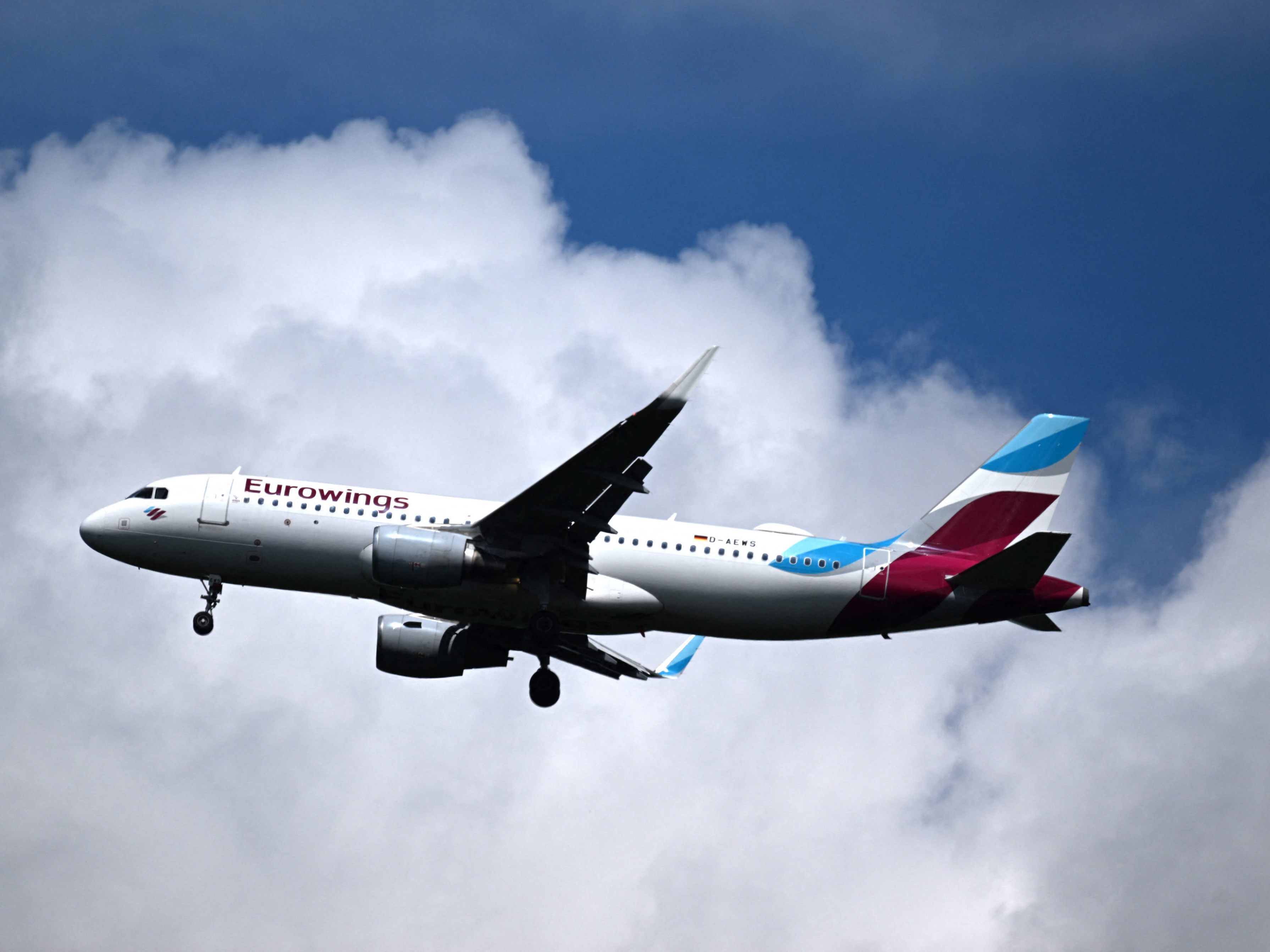 Am Montag streiken die Piloten der Lufthansa-Tochter Eurowings. Am Montag streiken die Piloten der Lufthansa-Tochter Eurowings.
