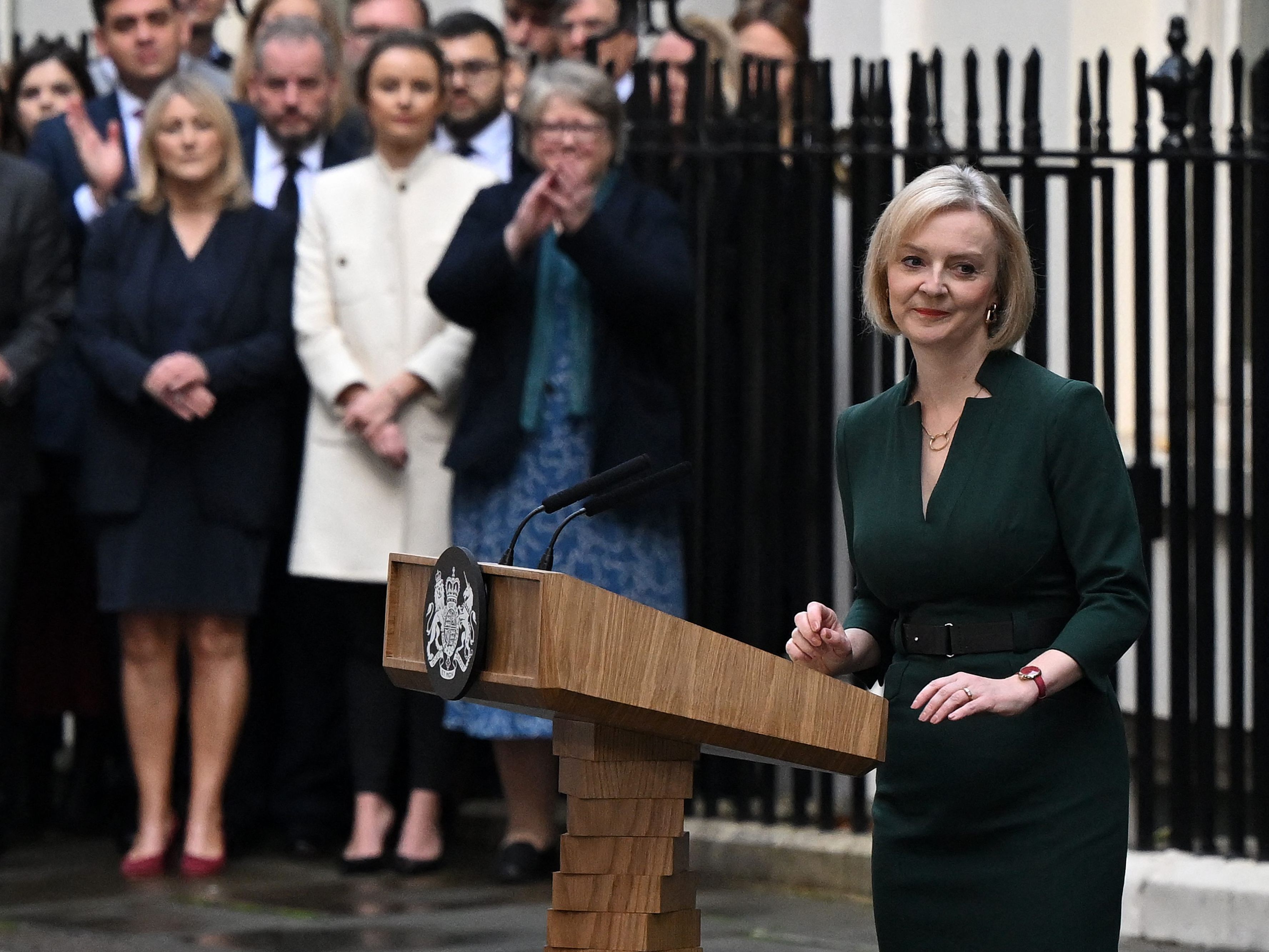 Nach nur sieben Wochen im Amt ist Liz Truss nicht mehr Premierministerin Großbritanniens. Nach nur sieben Wochen im Amt ist Liz Truss nicht mehr Premierministerin Großbritanniens.