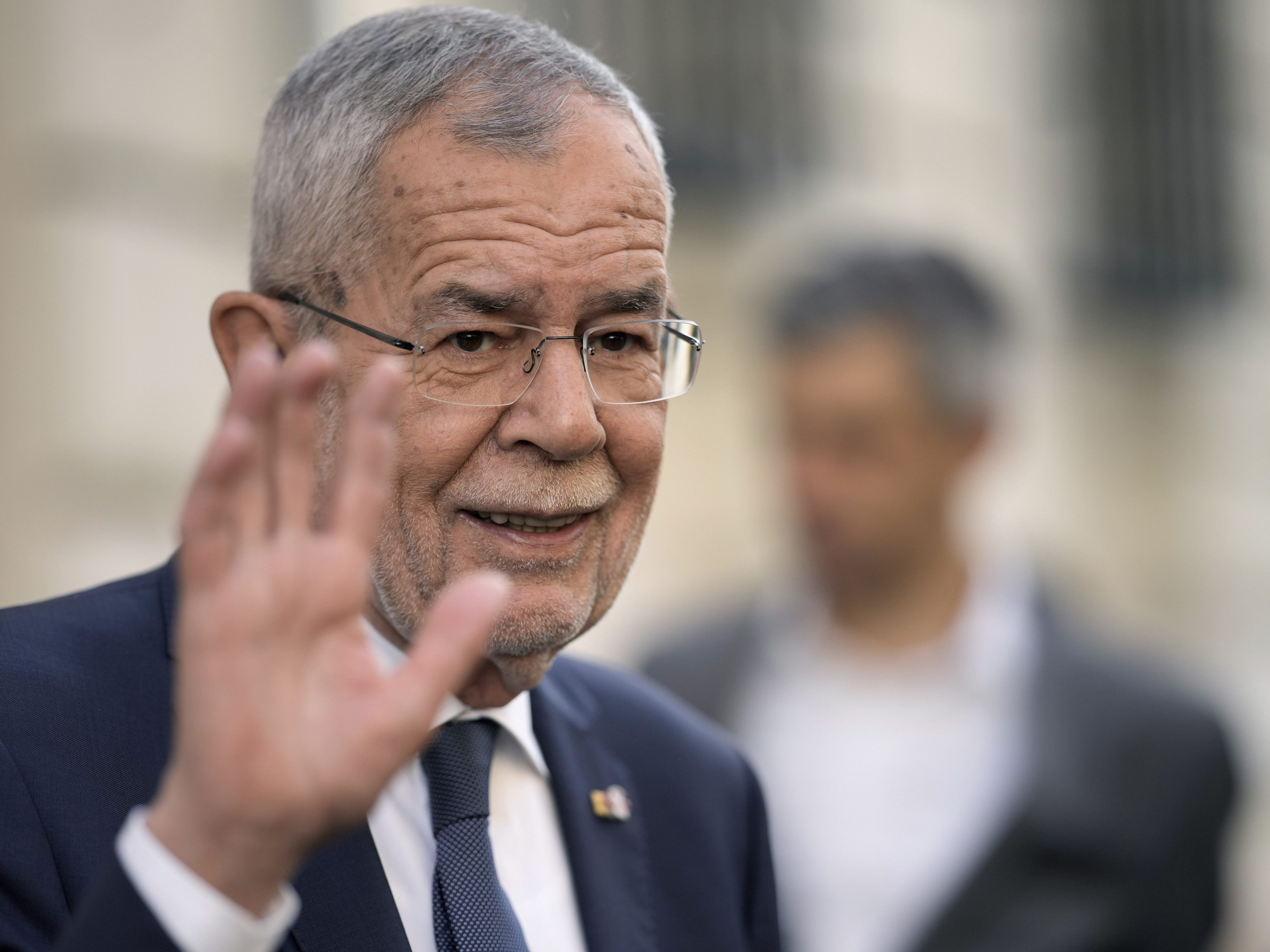 "Danke!": Van der Bellen bedankt sich bei Wählern.