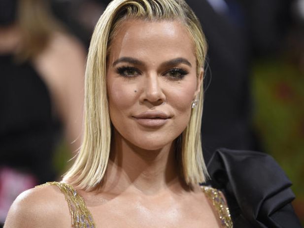 Schockmoment für Khloé Kardashian: Die 38-Jährige musste sich einen Tumor entfernen lassen. Schockmoment für Khloé Kardashian: Die 38-Jährige musste sich einen Tumor entfernen lassen.