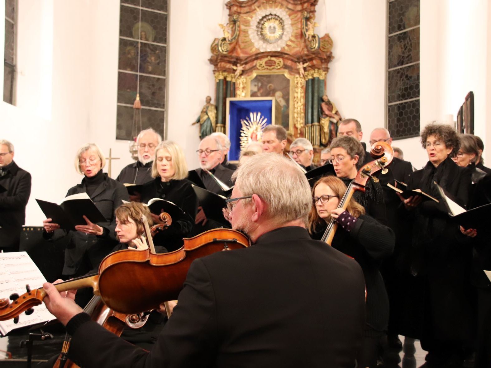In der Basilika in Bildstein wird das Mozart Requiem aufgeführt. In der Basilika in Bildstein wird das Mozart Requiem aufgeführt.