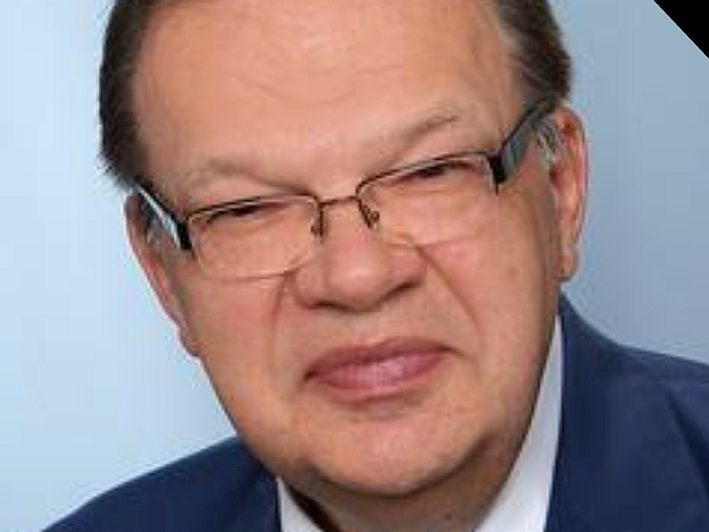 Trauer um Gerhard Vogel.