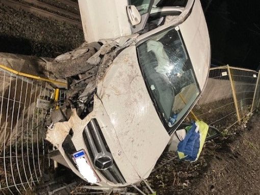 Eine 49-Jährige wurde bei einem Unfall am Dienstagmorgen unbestimmten Grades verletzt. Eine 49-Jährige wurde bei einem Unfall am Dienstagmorgen unbestimmten Grades verletzt.