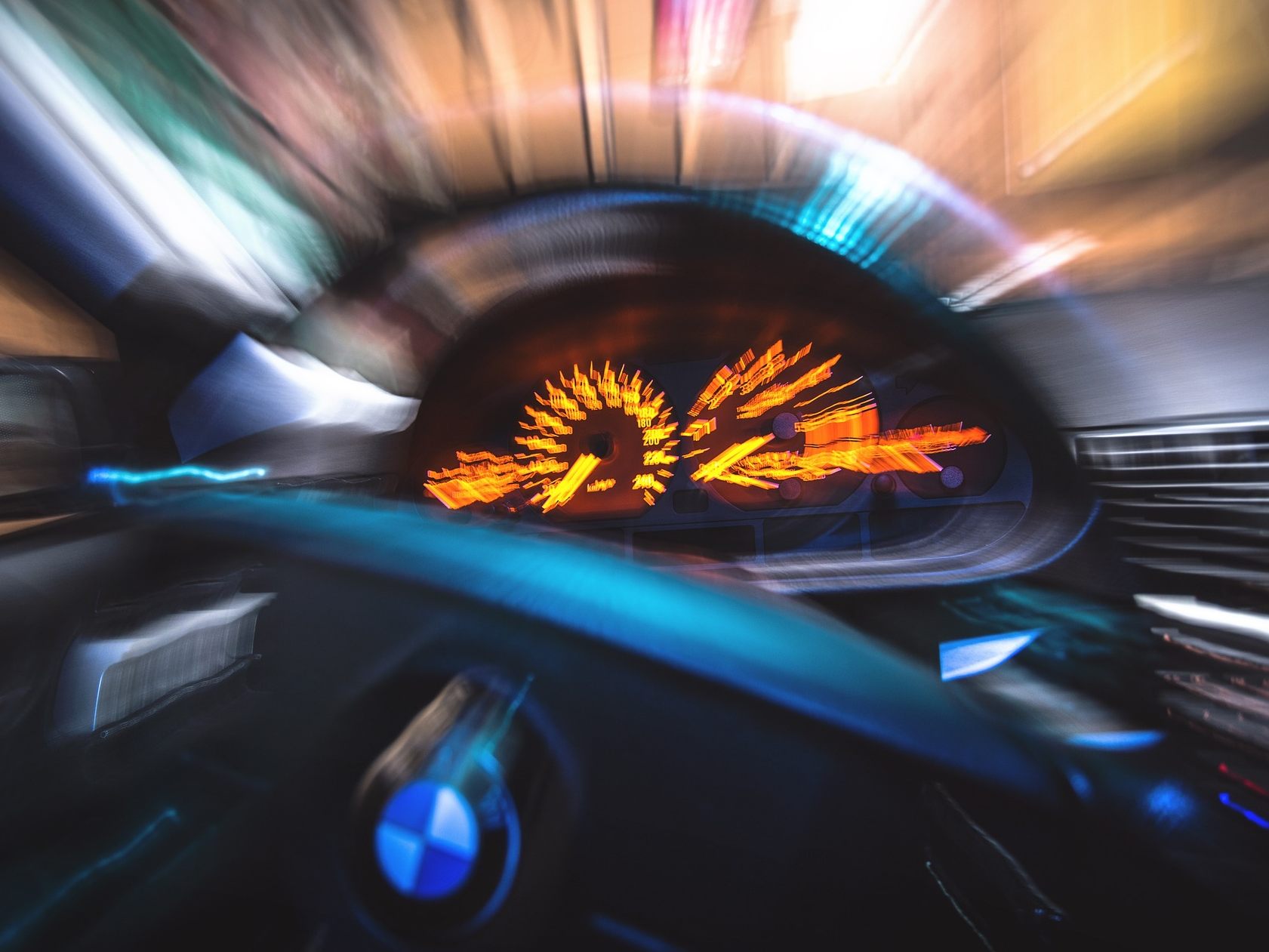 Eine junge Raserin war am Montag auf der S5 Richtung Krems im Bezirk Tulln mit 226 km/h unterwegs.