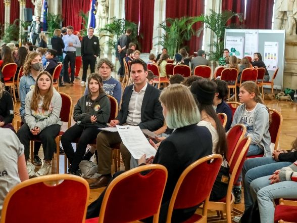 Das Kinder- und Jugendparlament in Wien ging am Montag ins große Finale. Das Kinder- und Jugendparlament in Wien ging am Montag ins große Finale.