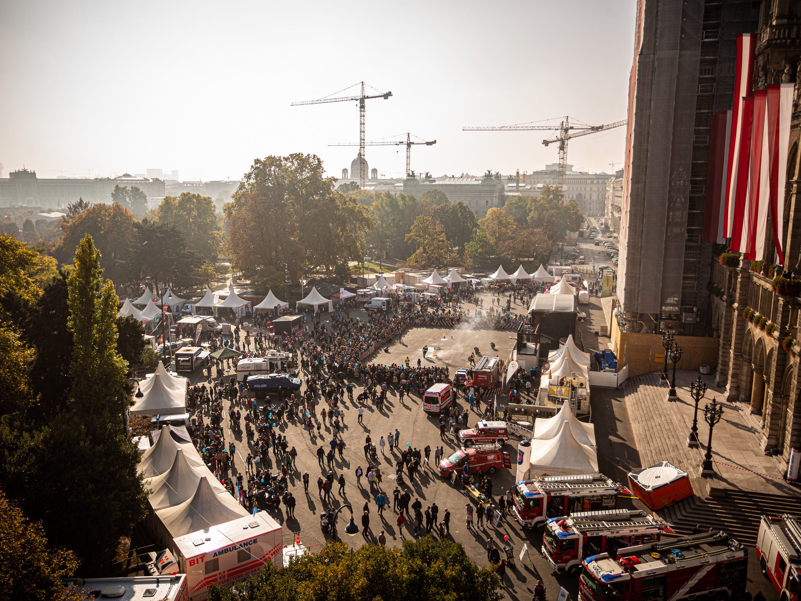Das Wiener Sicherheitsfest steigt wieder am Rathausplatz. Das Wiener Sicherheitsfest steigt wieder am Rathausplatz.