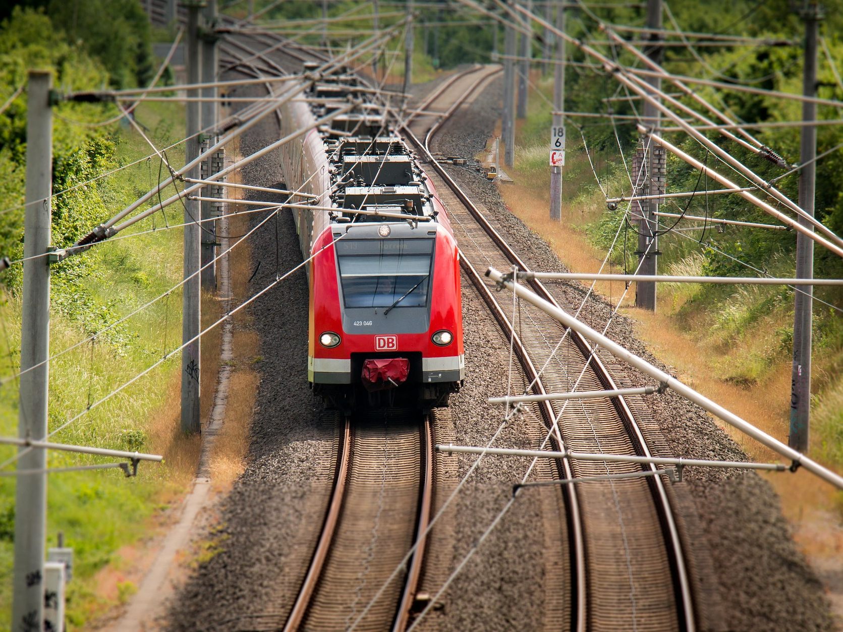 Wenn man in Zukunft den Anschluss aufgrund von Zugverspätungen verpasst, ist die Weiterfahrt gratis. Wenn man in Zukunft den Anschluss aufgrund von Zugverspätungen verpasst, ist die Weiterfahrt gratis.