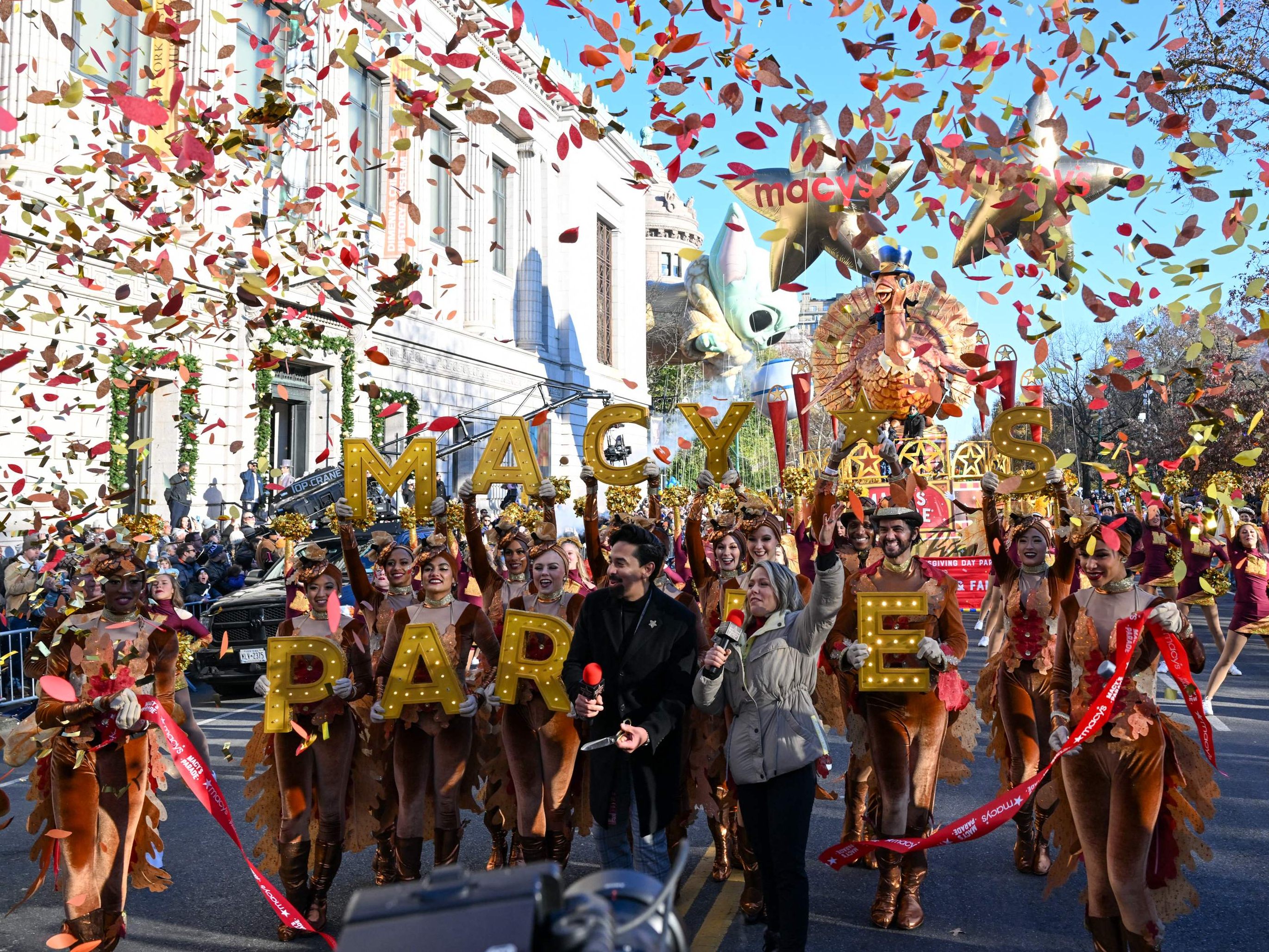 Die alljährliche "Macy's Thanksgiving Day Parade" in New York ist ein Spaß für Groß und Klein. Die alljährliche "Macy's Thanksgiving Day Parade" in New York ist ein Spaß für Groß und Klein.