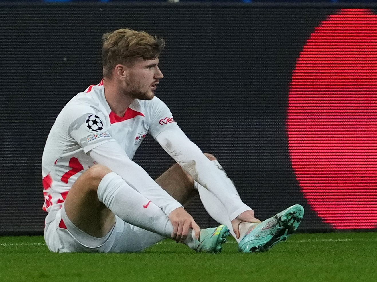 Das DFB-Team muss bei der Fußball-WM in Katar auf Timo Werner verzichten. Das DFB-Team muss bei der Fußball-WM in Katar auf Timo Werner verzichten.