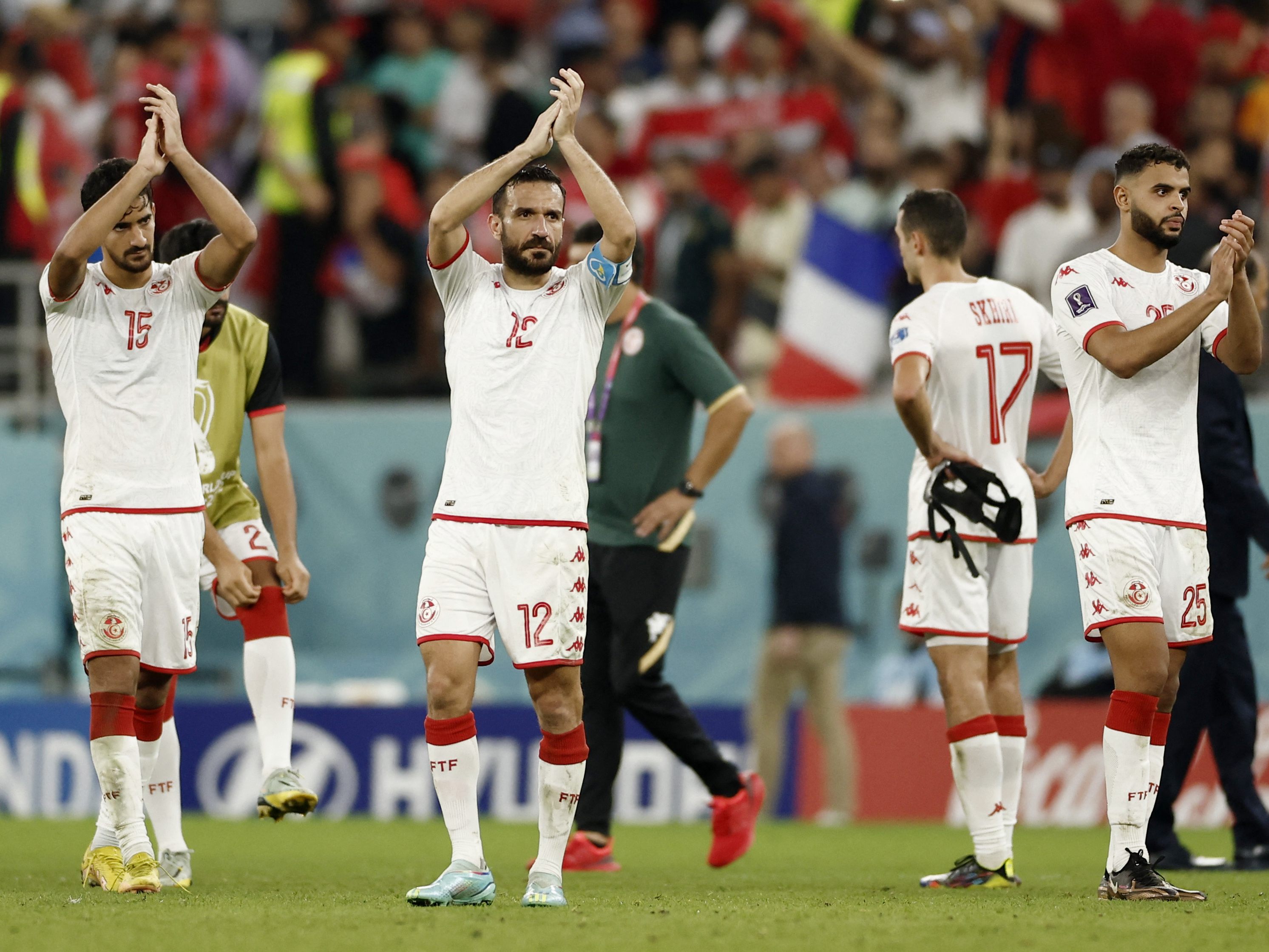 Für Tunesien ist die WM trotz eines 1:0-Siegs gegen Frankreich vorbei. Für Tunesien ist die WM trotz eines 1:0-Siegs gegen Frankreich vorbei.