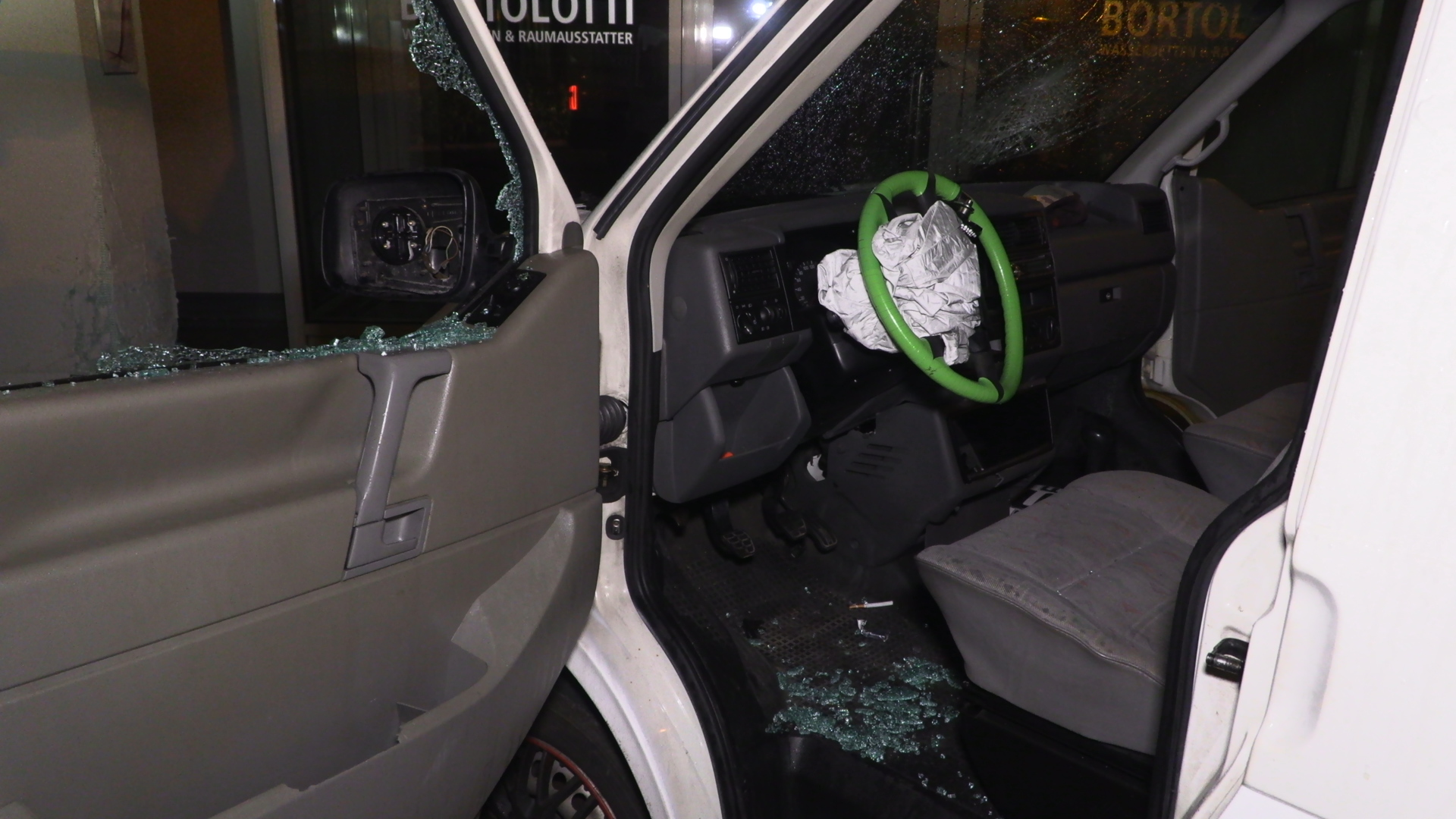 Im Unfallfahrzeug wurden geringe Mengen Suchtgift gefunden. 
