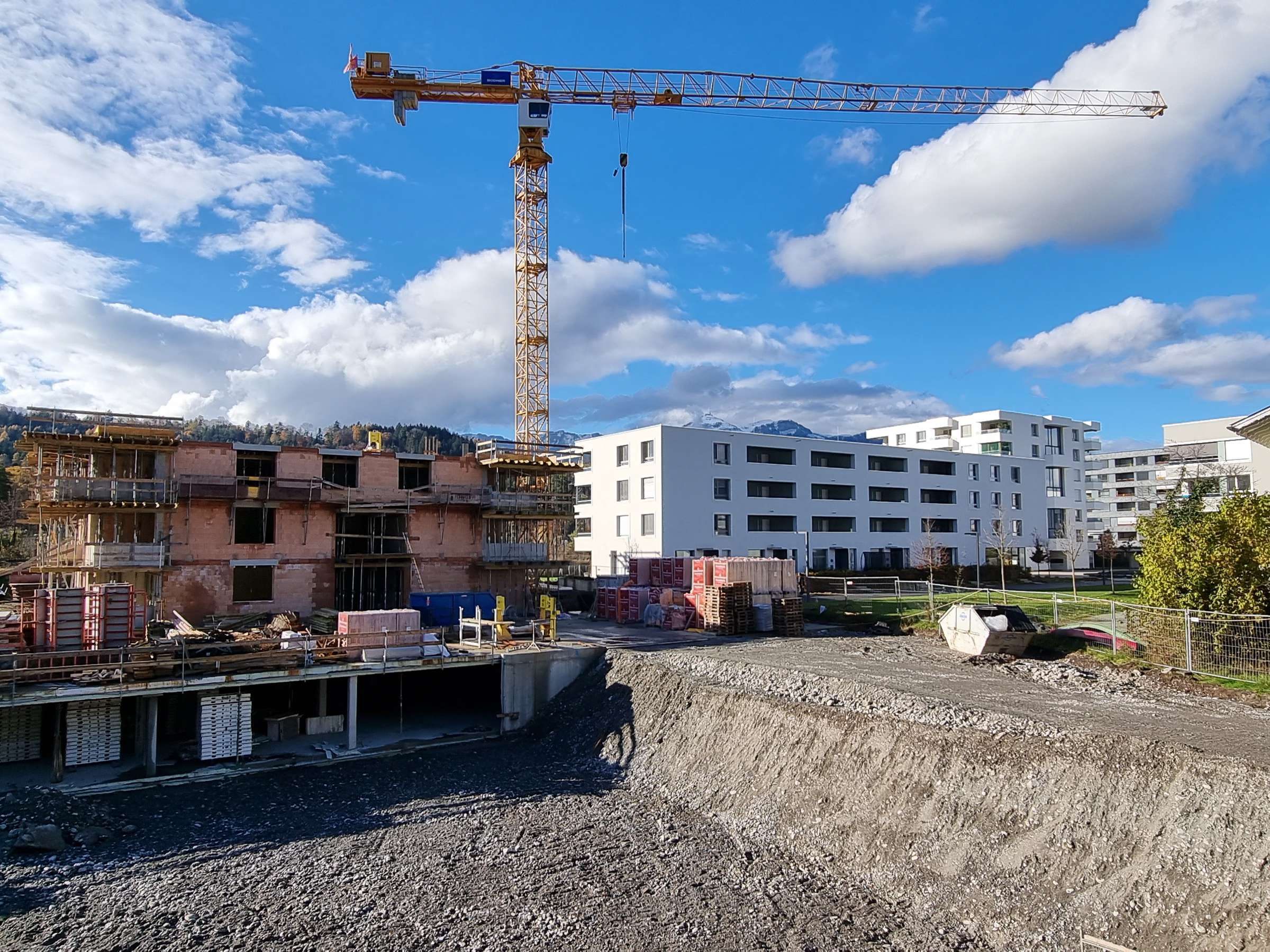 Das Bauprojekt schreitet gut voran. Das Bauprojekt schreitet gut voran.