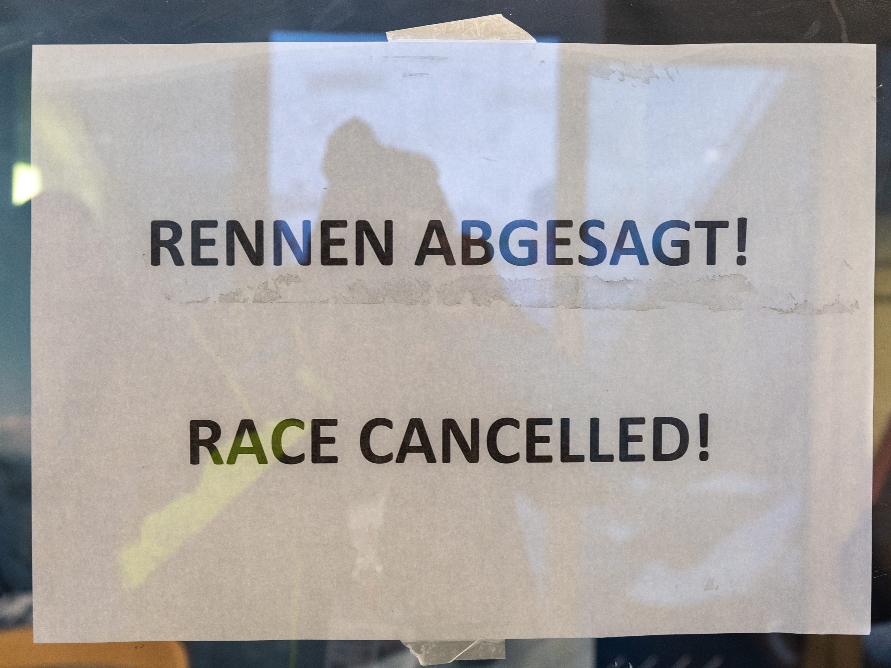 Die Absageflut im Ski-Weltcup trifft nun auch die Rennen in Lech/Zürs. Die Absageflut im Ski-Weltcup trifft nun auch die Rennen in Lech/Zürs.