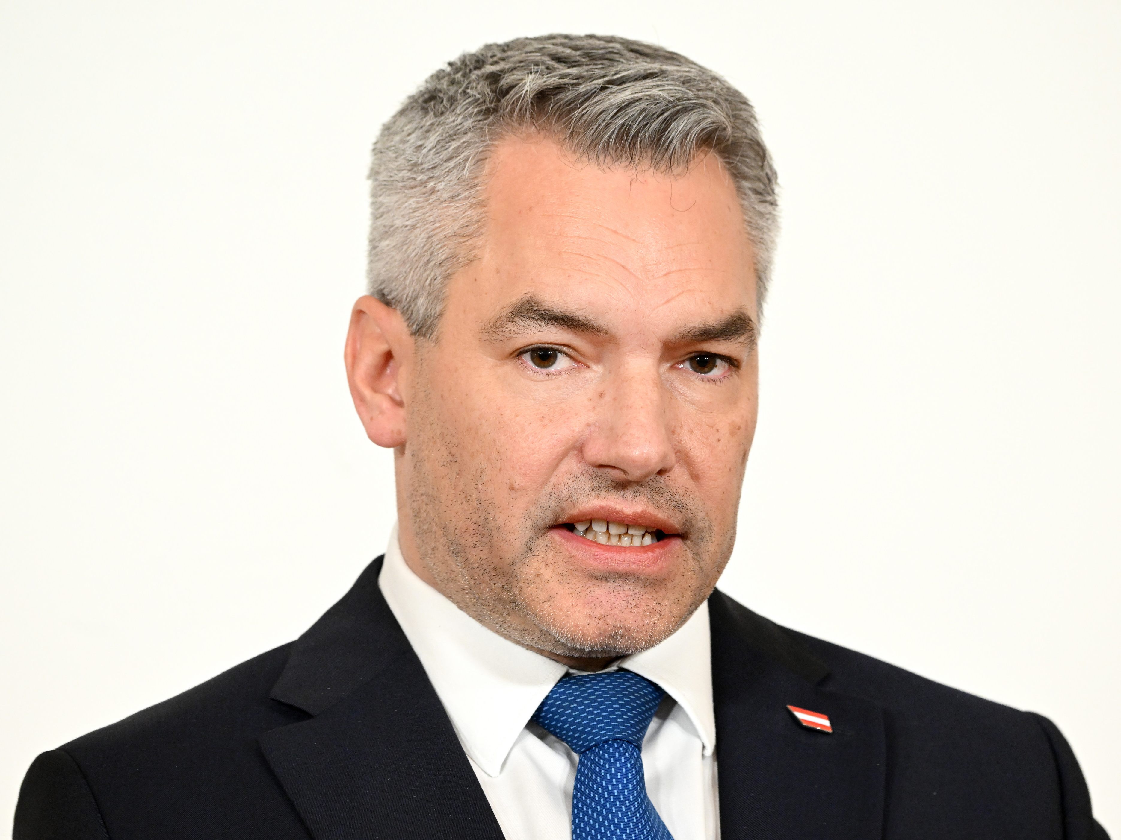 Bundeskanzler Karl Nehammer sieht die Debatte um die EMRK "viel breiter". Bundeskanzler Karl Nehammer sieht die Debatte um die EMRK "viel breiter".