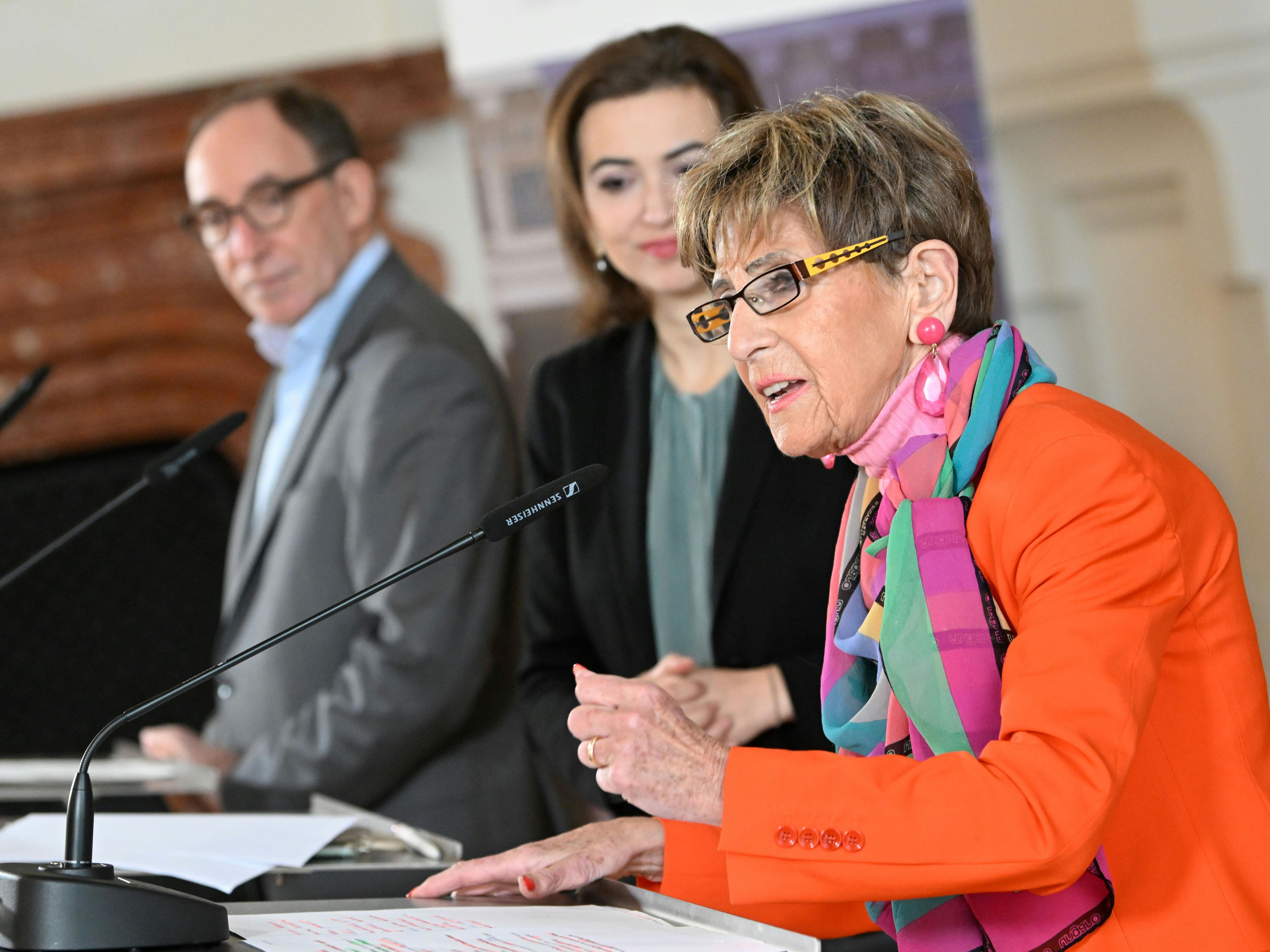 Die Altersdiskriminierung bei Kredit-Vergaben soll ein Ende haben. Die Altersdiskriminierung bei Kredit-Vergaben soll ein Ende haben.