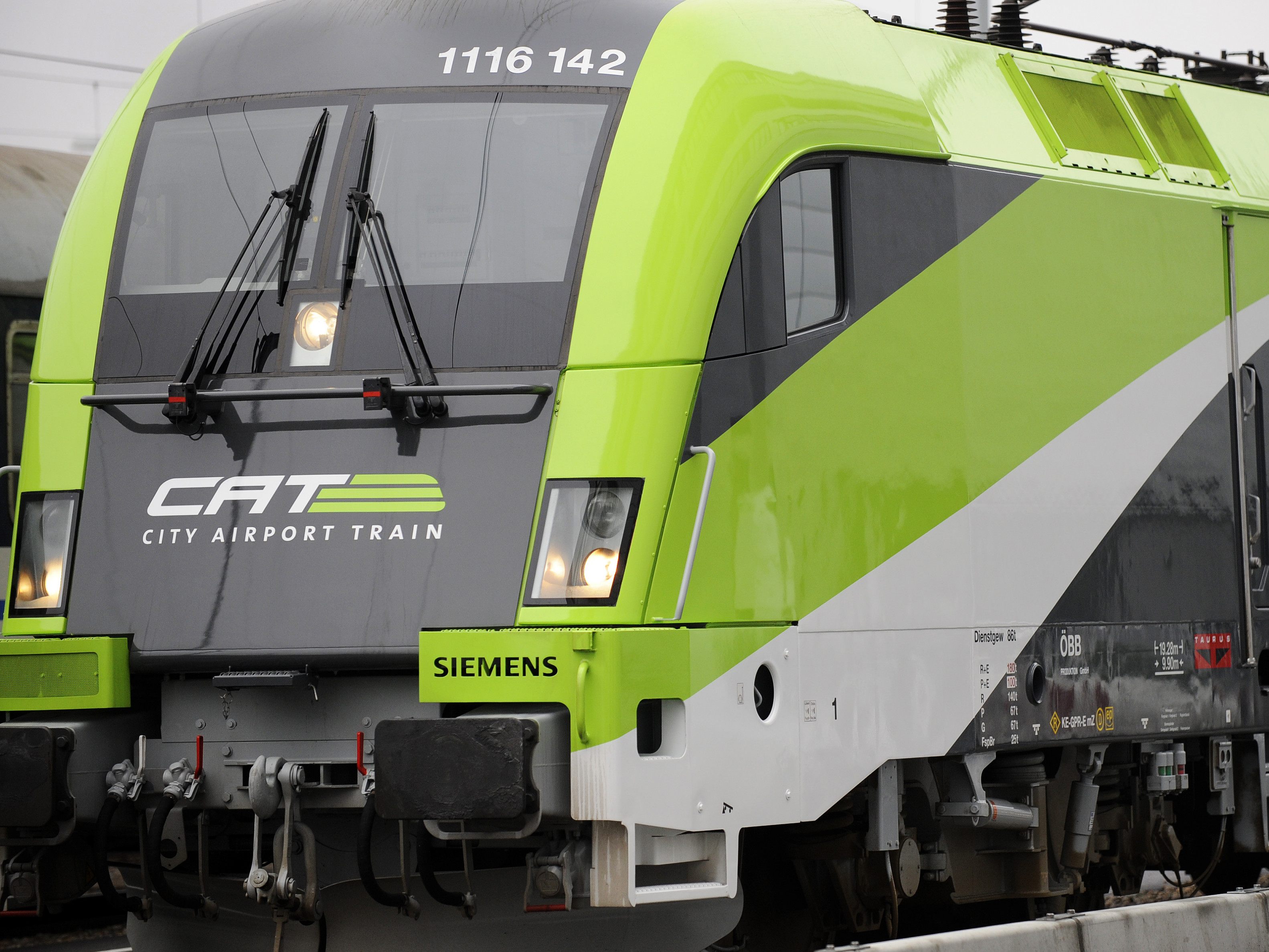 Der CAT verkehrt am Montag im Schienenersatzverkehr zum Flughafen Wien.