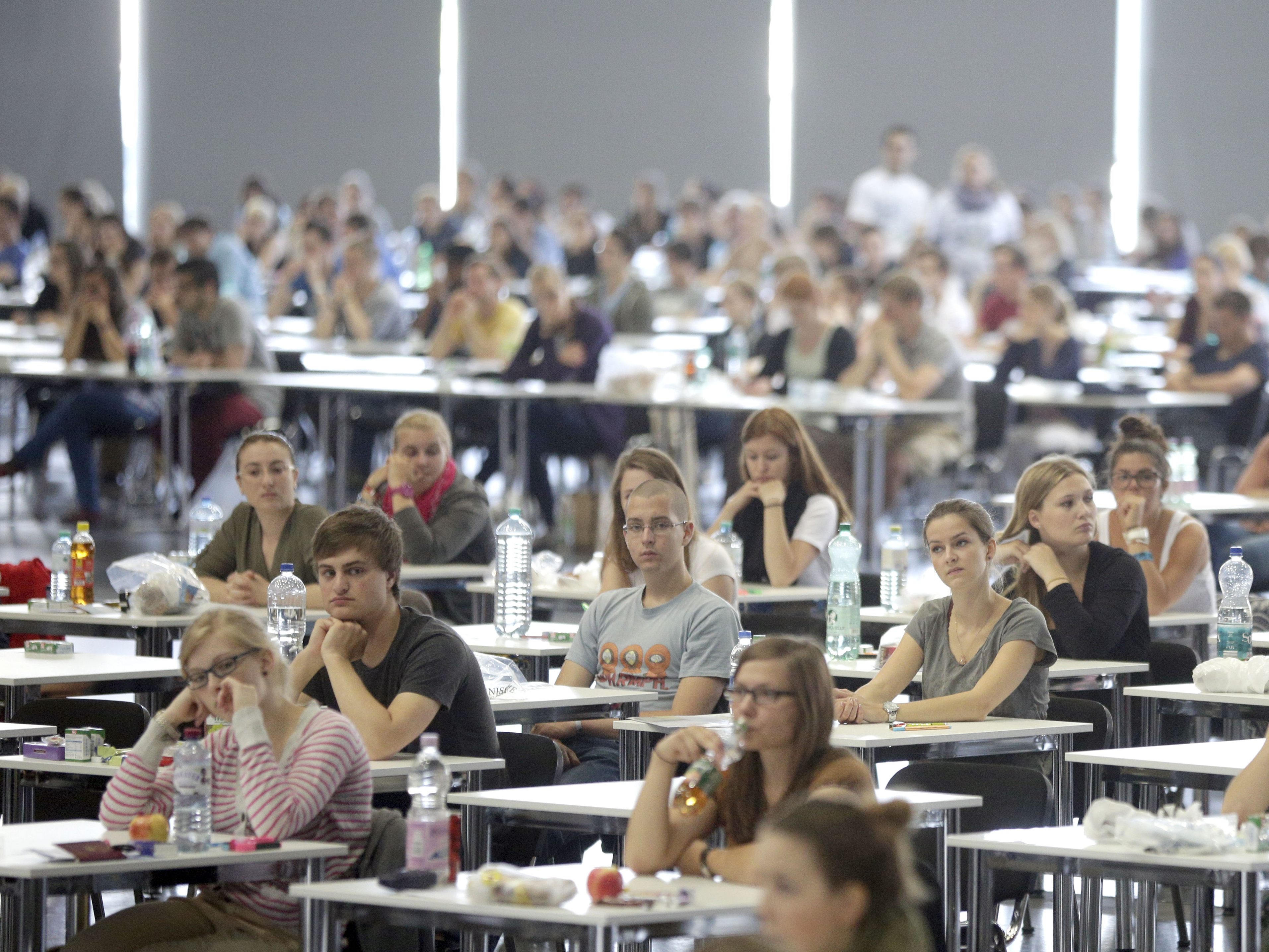 Die Medizin-Aufnahmetests sorgen erneut für Debatten. Die Medizin-Aufnahmetests sorgen erneut für Debatten.