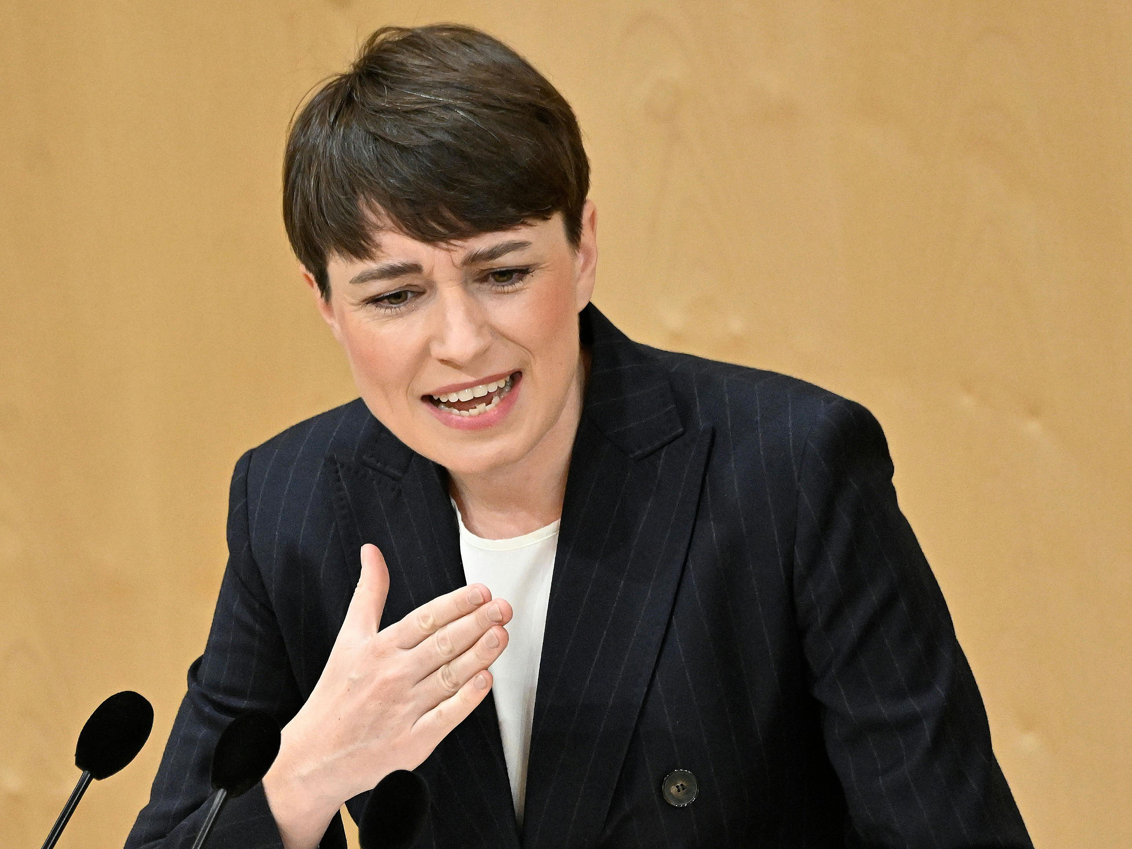 Die Grünen üben scharfe Kritik am Koalitionspartner ÖVP. Die Grünen üben scharfe Kritik am Koalitionspartner ÖVP.