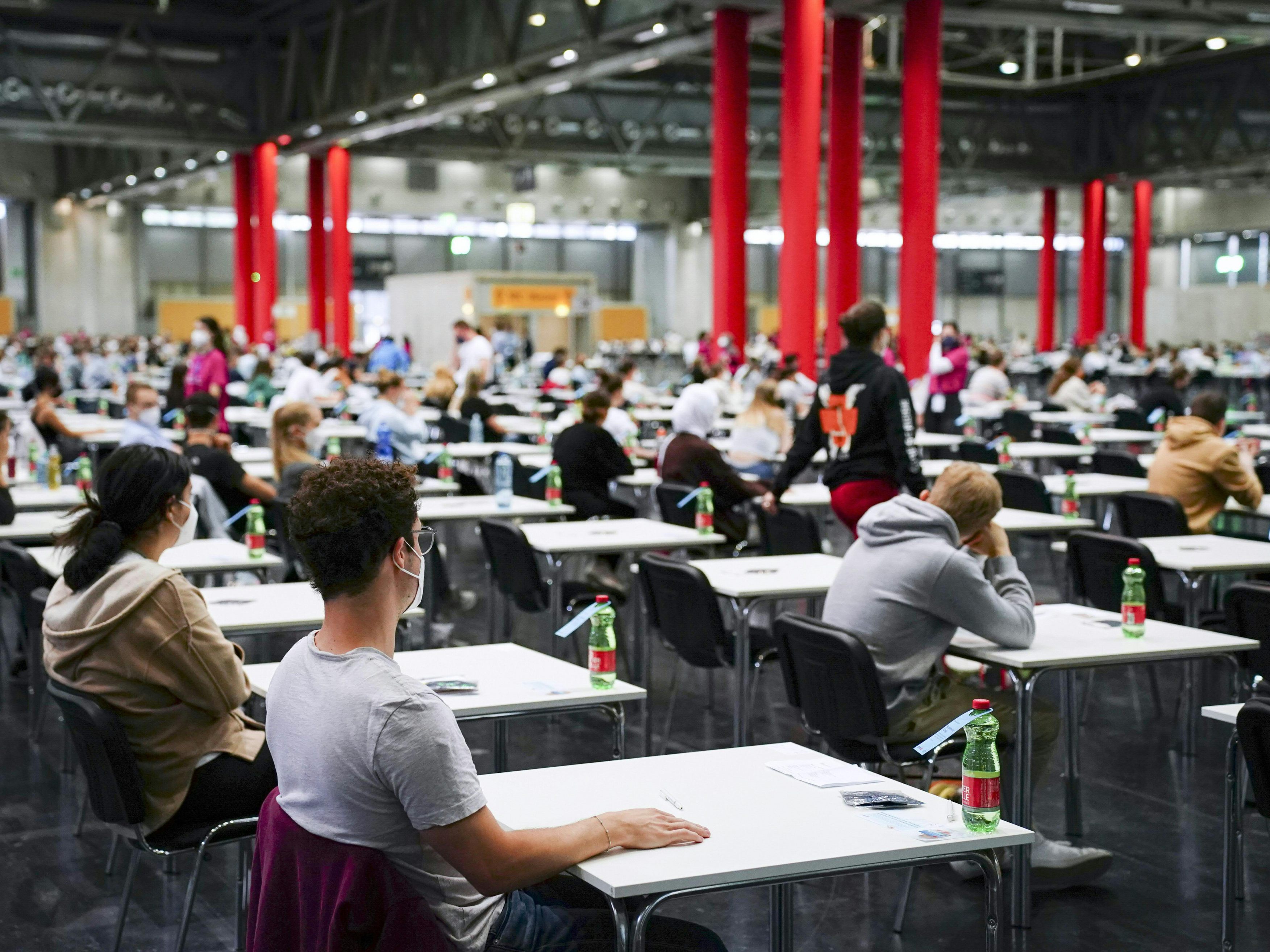 Die Rektoren der Medizin-Unis sind verwunder über die Debatte über den Med-AT.