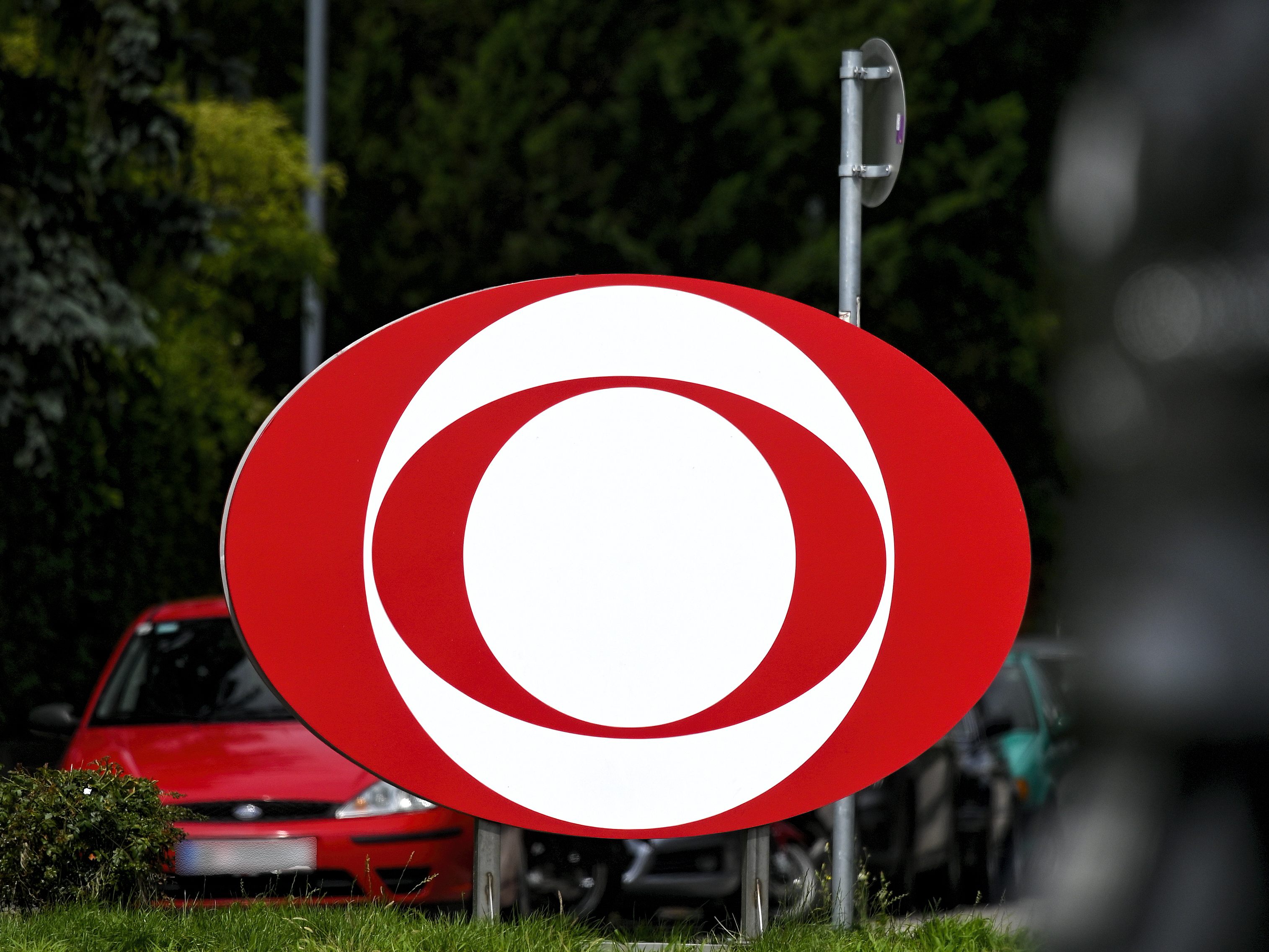 Matthias Schrom nach Chat-Affäre mit Rücktritt als ORF-TV-News-Chefredakteur. Matthias Schrom nach Chat-Affäre mit Rücktritt als ORF-TV-News-Chefredakteur.