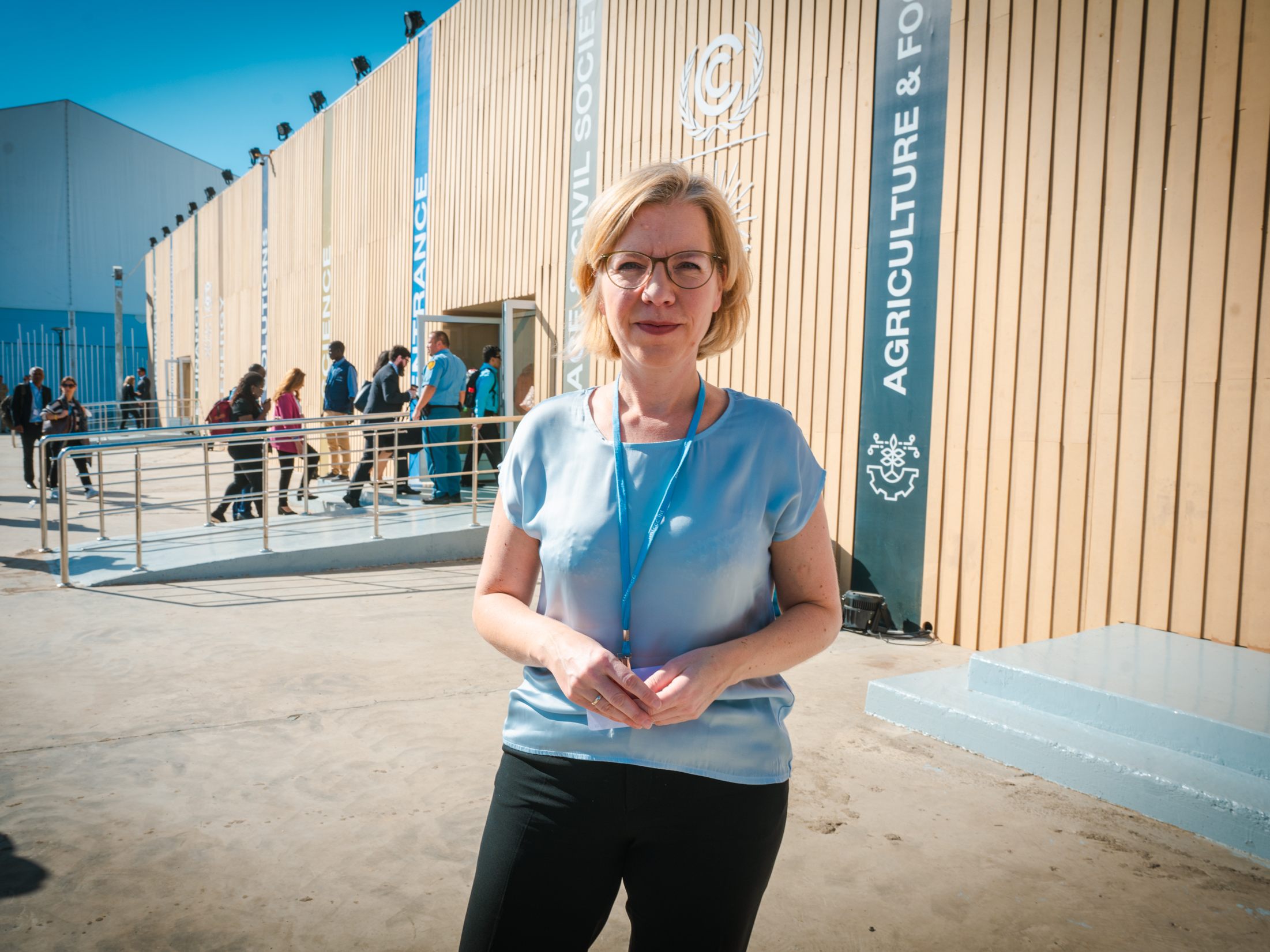 Umweltministerin Gewessler fordert bei der Weltklimakonferenz Staaten zu mehr Klimaschutz auf.