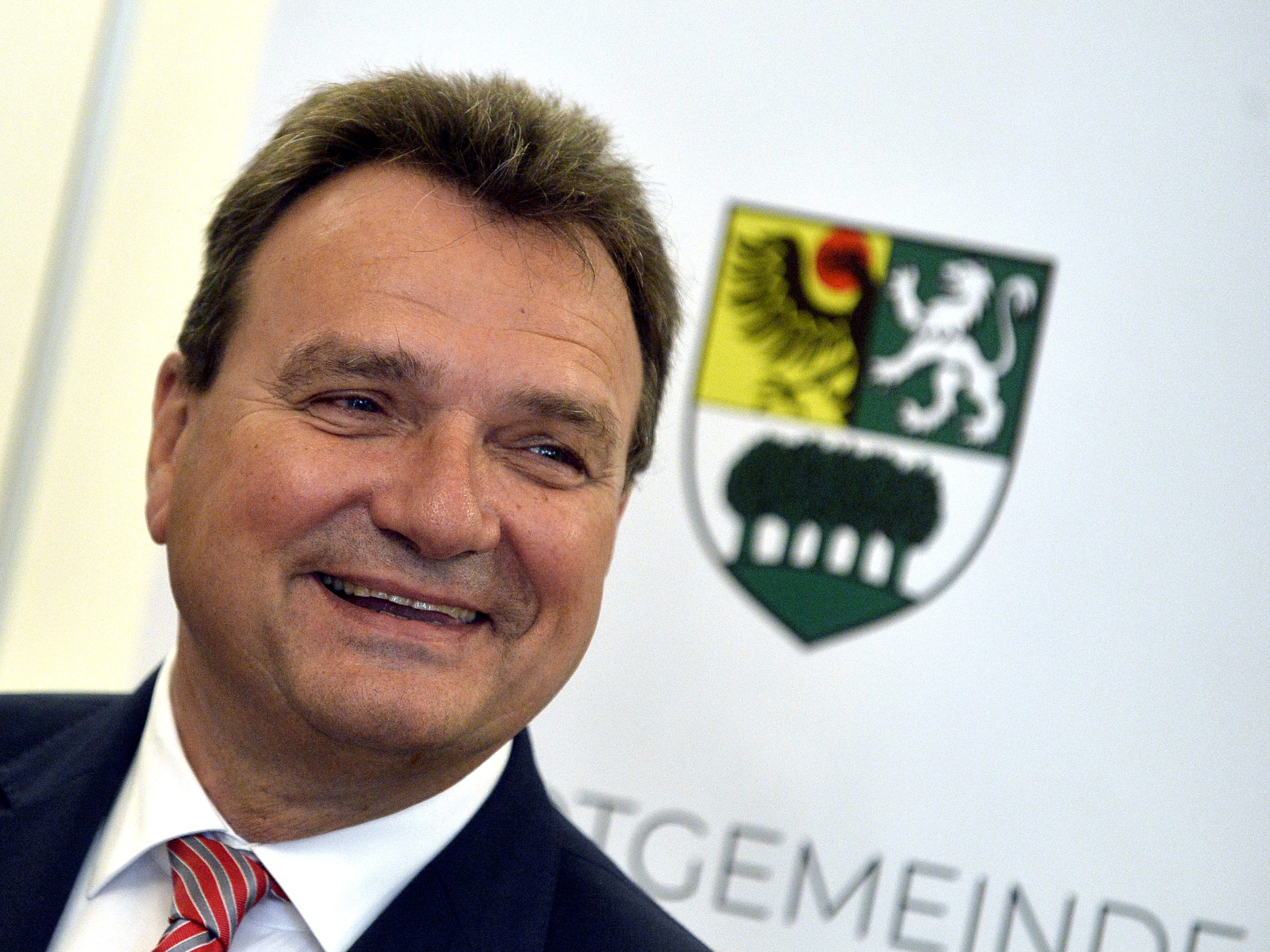 Ex-Innenminister Karl Schlögl (ÖVP) wirft Österreich Versagen bei der Migrationspolitik vor. Ex-Innenminister Karl Schlögl (ÖVP) wirft Österreich Versagen bei der Migrationspolitik vor.