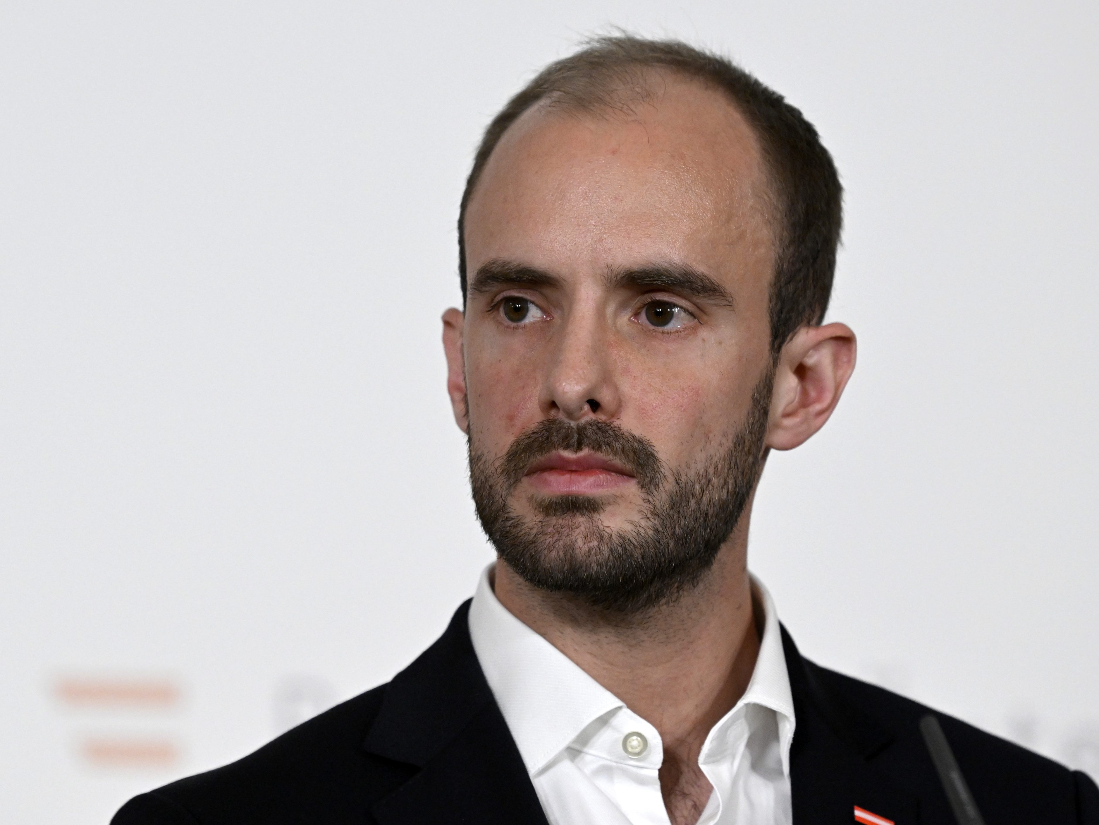 Staatssekretär für Digitalisierung Florian Tursky reiste am Montag nach Kiew, um die Absichtserklärung für die Unterstützung zu unterzeichnen. Staatssekretär für Digitalisierung Florian Tursky reiste am Montag nach Kiew, um die Absichtserklärung für die Unterstützung zu unterzeichnen.