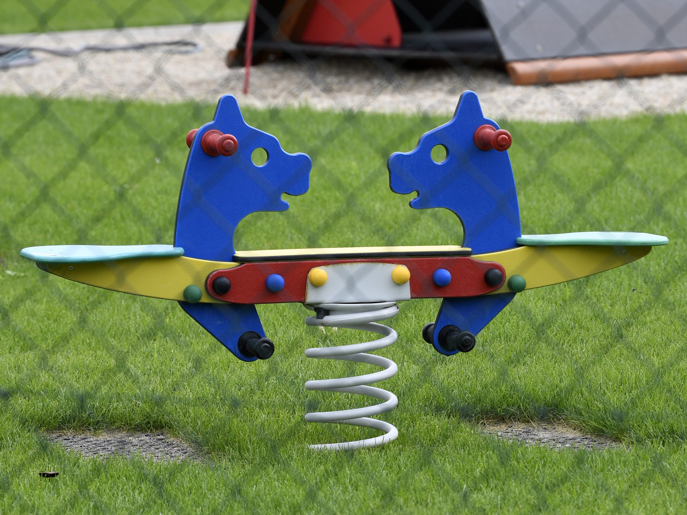 Ein Pädagoge soll ein Kind in einem Wiener Kindergarten missbraucht haben. Ein Pädagoge soll ein Kind in einem Wiener Kindergarten missbraucht haben.
