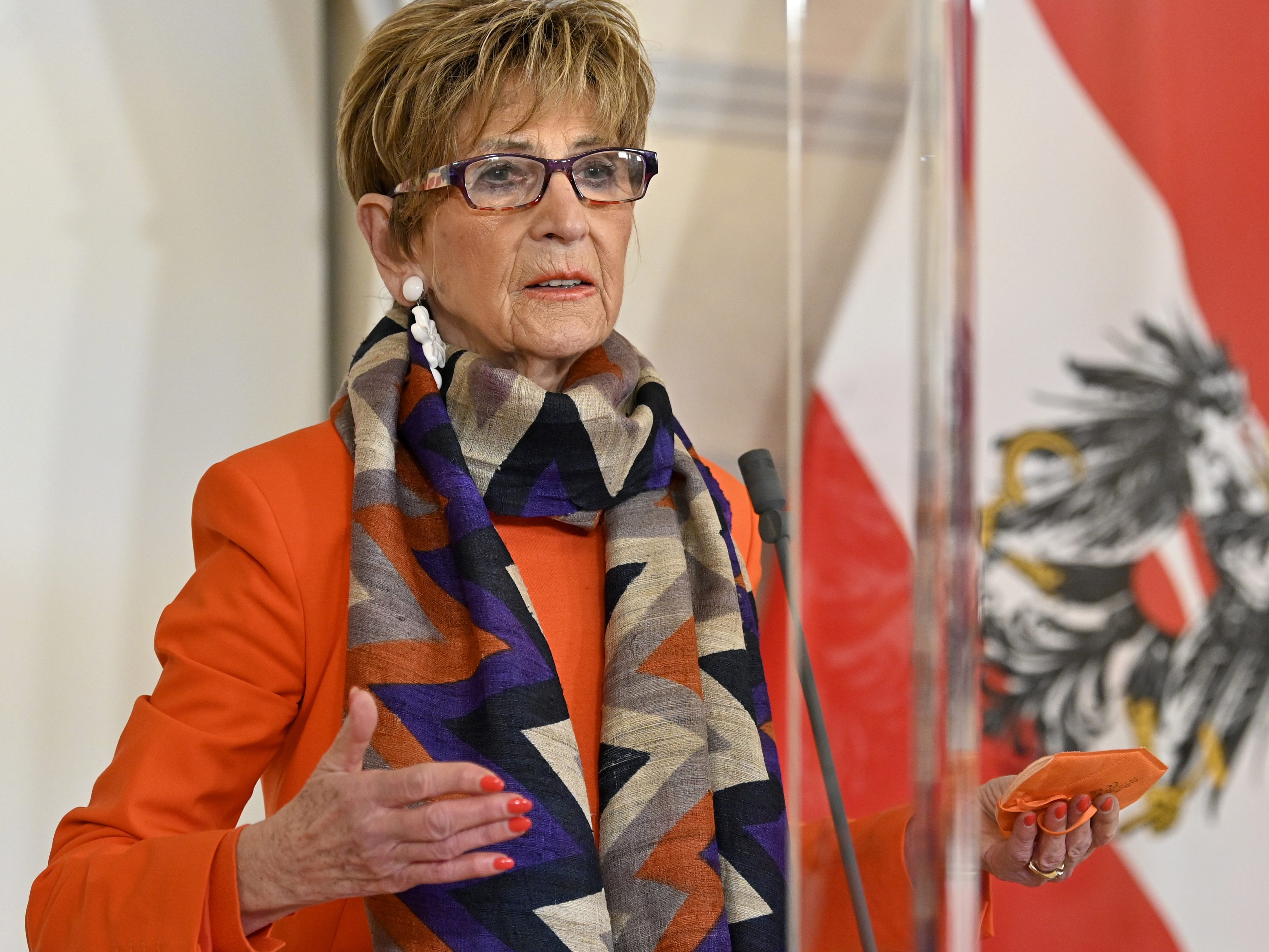 Ingrid Korosec fordert schnell weitere Gespräche mit Sozialpartnern. Ingrid Korosec fordert schnell weitere Gespräche mit Sozialpartnern.