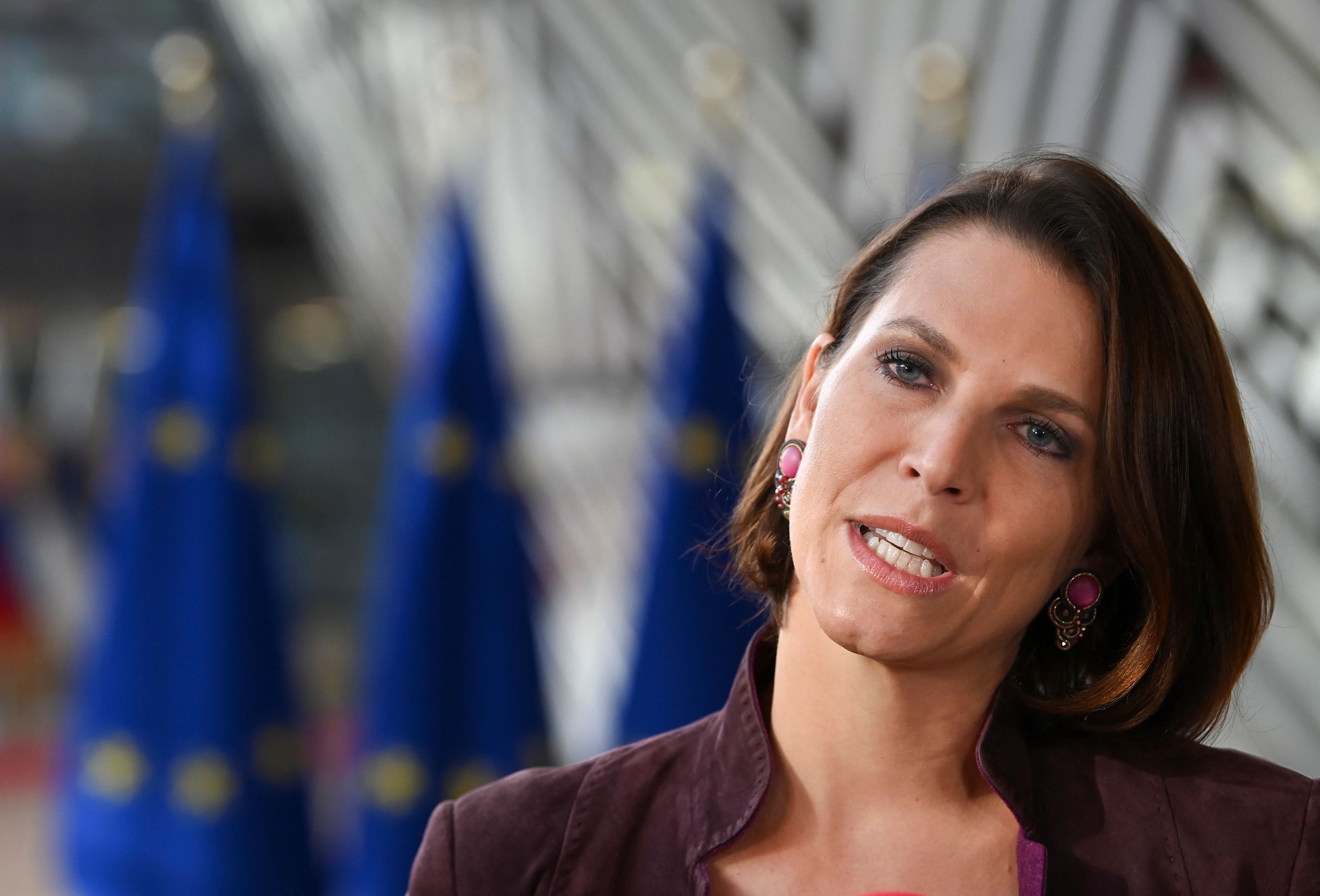 Die österreichische Ministerin Karoline Edtstadler (ÖVP) musste sich während der Angriffe auf Kiew im Keller des Parlaments verstecken. Die österreichische Ministerin Karoline Edtstadler (ÖVP) musste sich während der Angriffe auf Kiew im Keller des Parlaments verstecken.