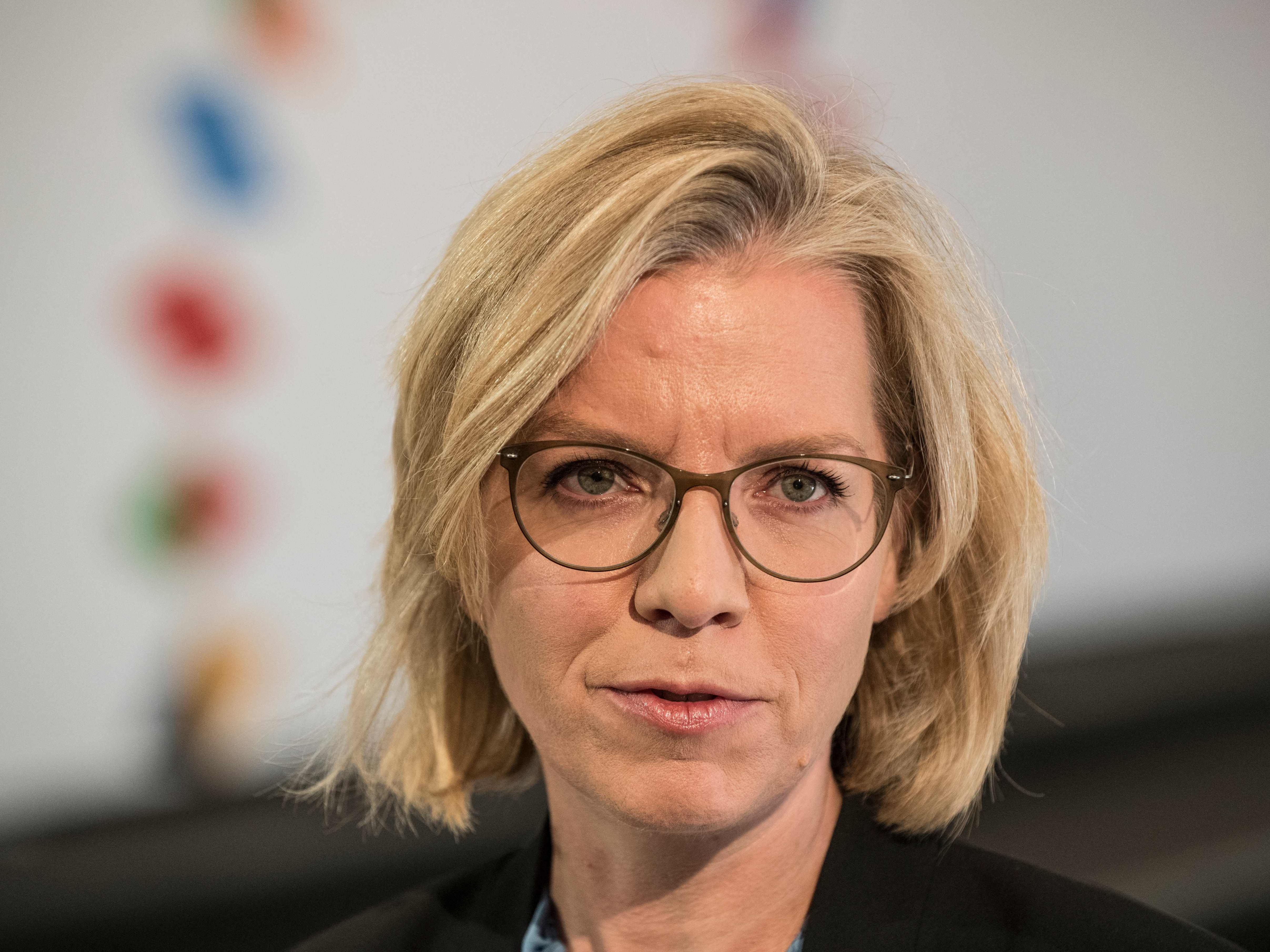 Klimaschutzministerin Leonore Gewessler fordert "konkrete Beschlüsse" vor dem EU-Energietreffen. Klimaschutzministerin Leonore Gewessler fordert "konkrete Beschlüsse" vor dem EU-Energietreffen.