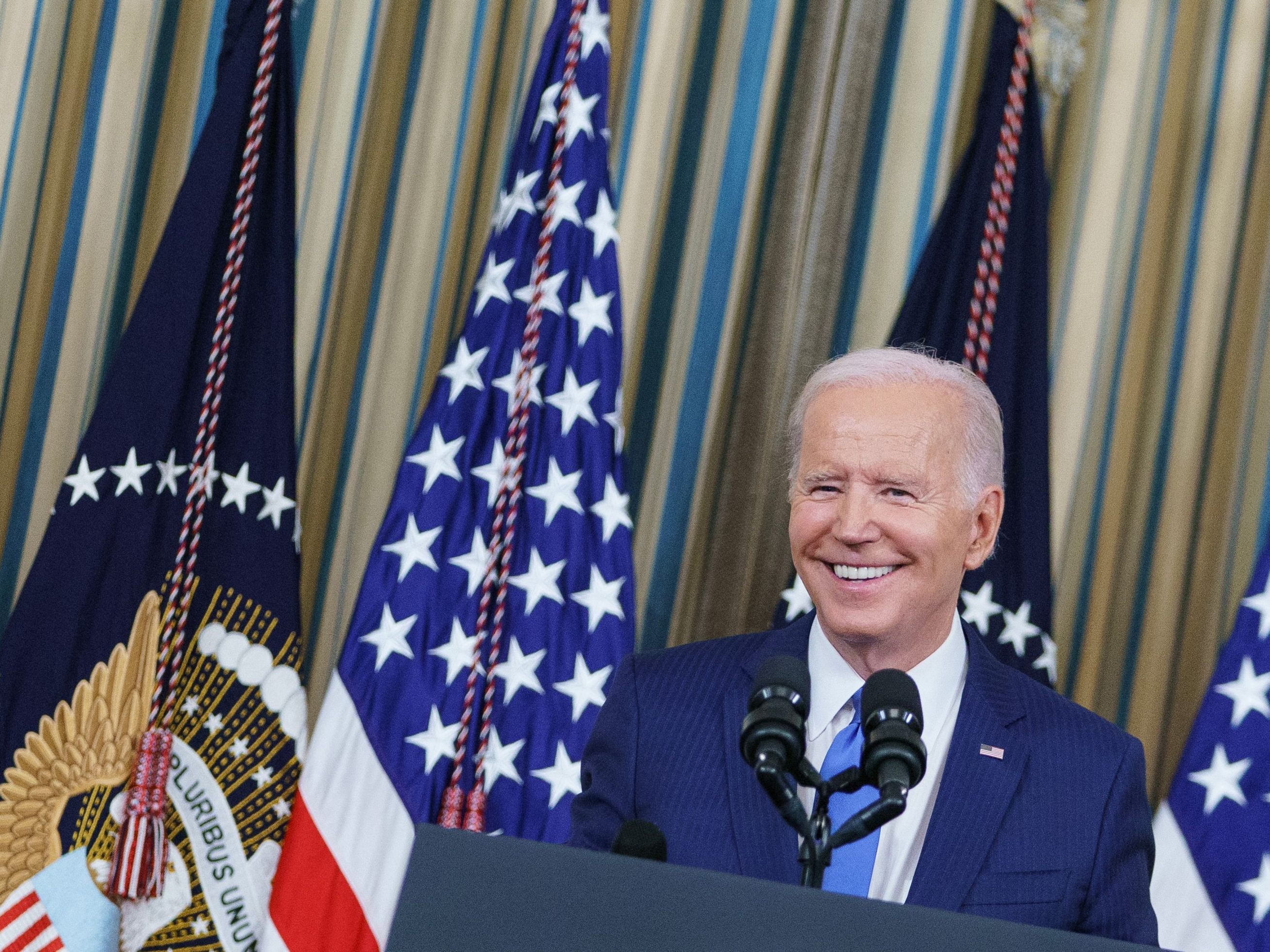 US-Präsident Biden bietet den Republikanern eine Zusammenarbeit an.