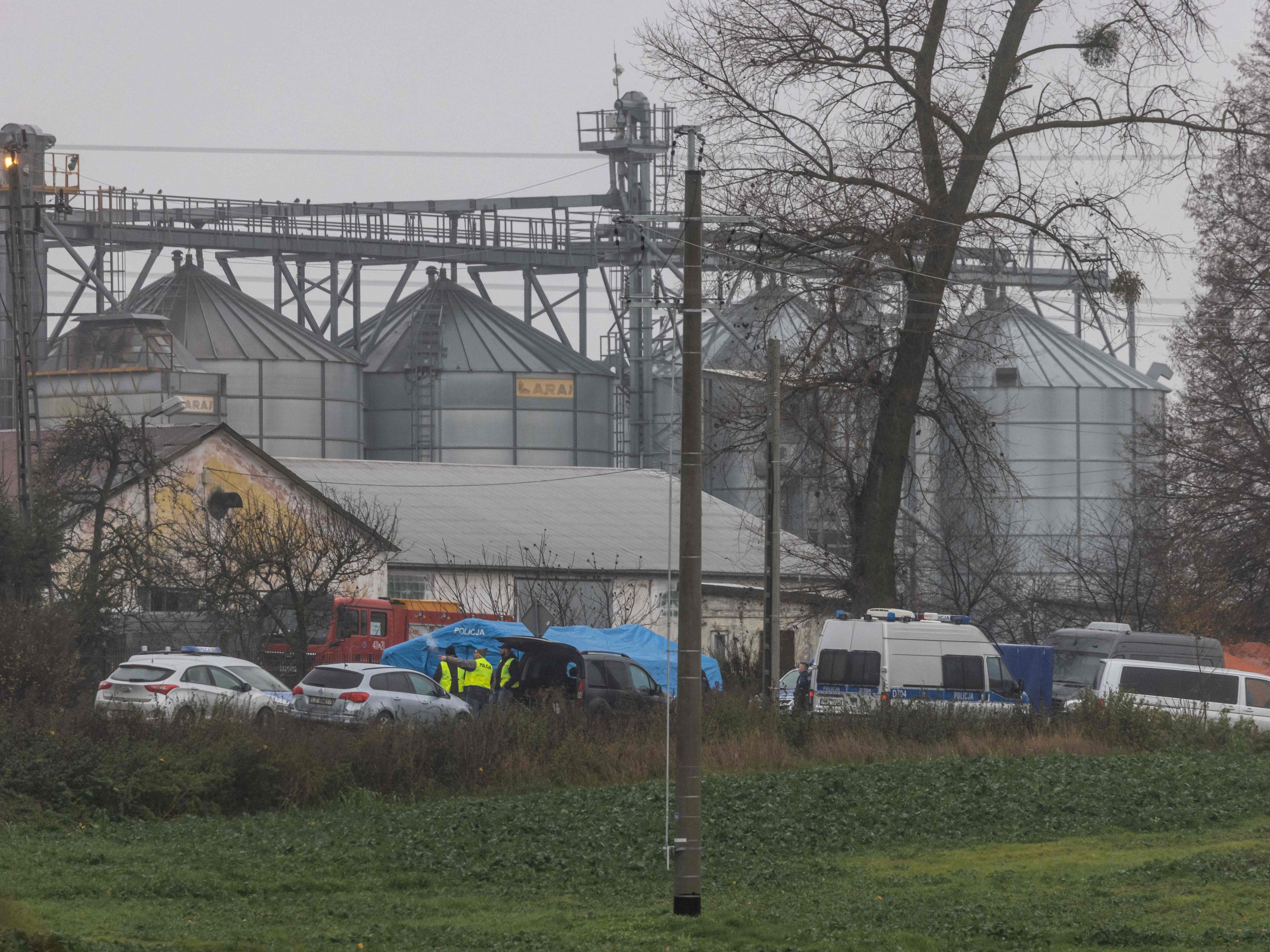 Die Rakete, die in Polen zwei Personen getötet hat, soll aus der Ukraine gekommen sein. Die Rakete, die in Polen zwei Personen getötet hat, soll aus der Ukraine gekommen sein.