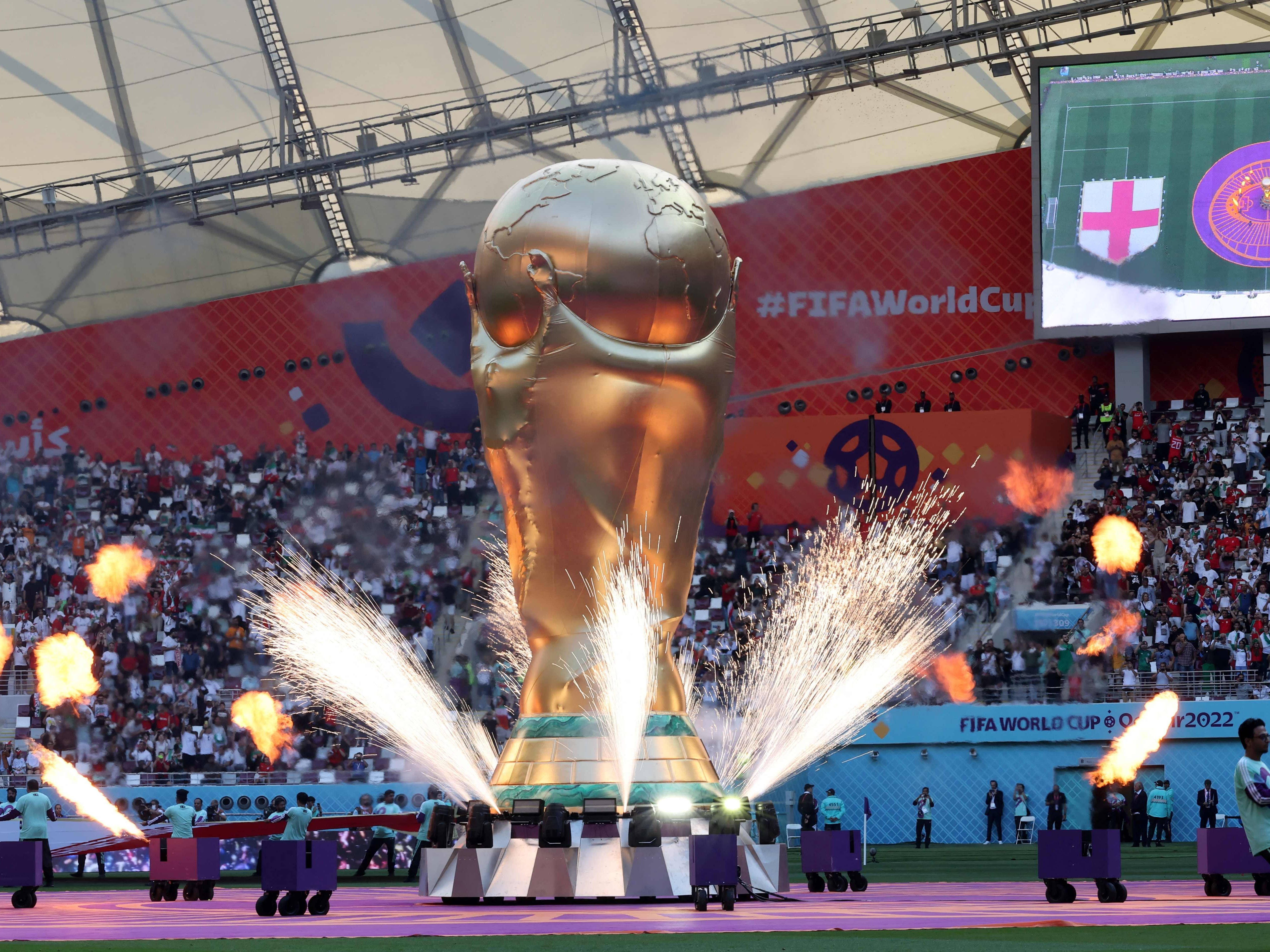 Fußball-WM: Zuschauerplus statt Boykott bei Auftaktspiel. Fußball-WM: Zuschauerplus statt Boykott bei Auftaktspiel.
