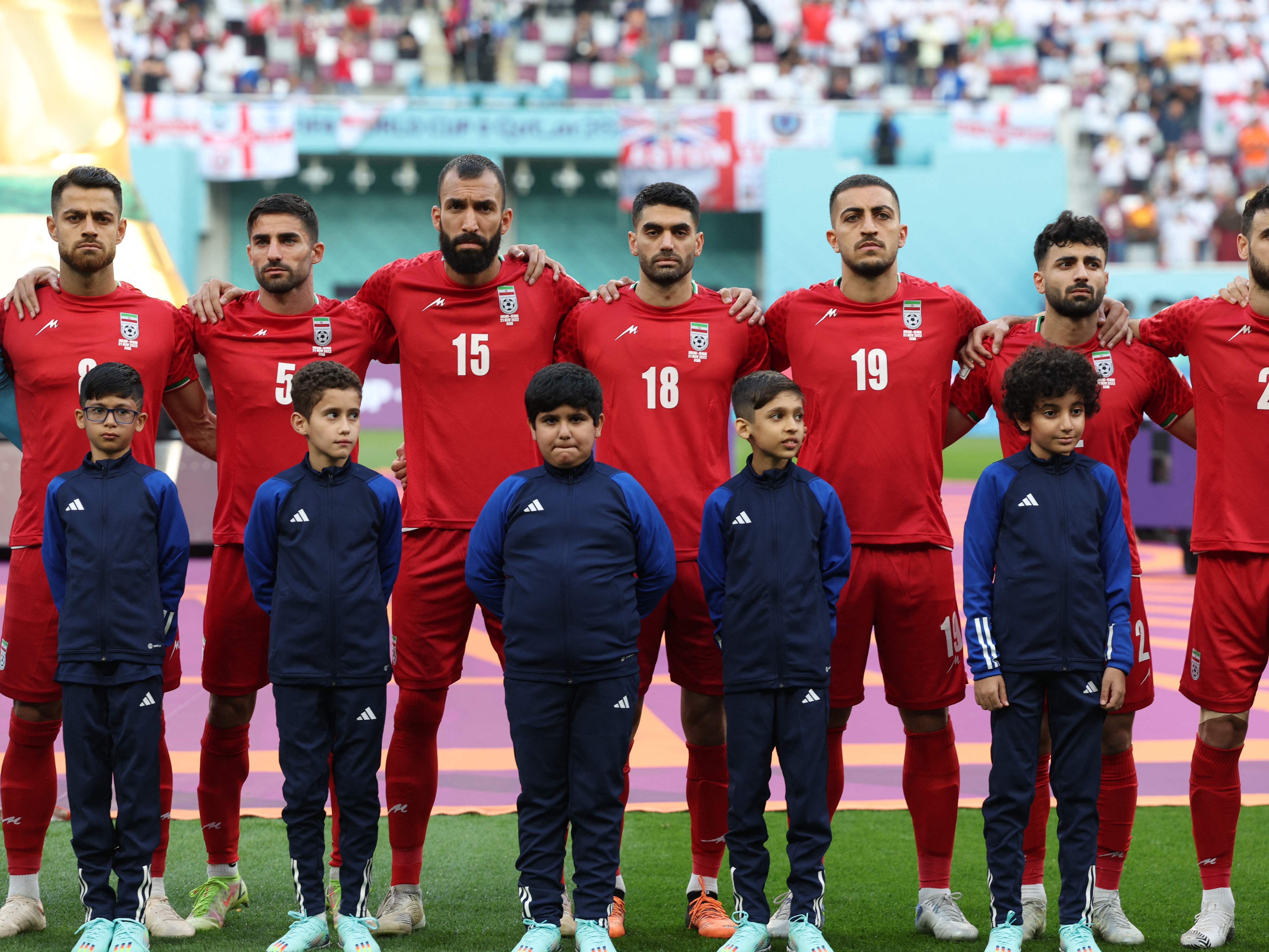 Die iranischen Nationalspieler haben bei der WM die Hymne nicht mitgesungen. Die iranischen Nationalspieler haben bei der WM die Hymne nicht mitgesungen.
