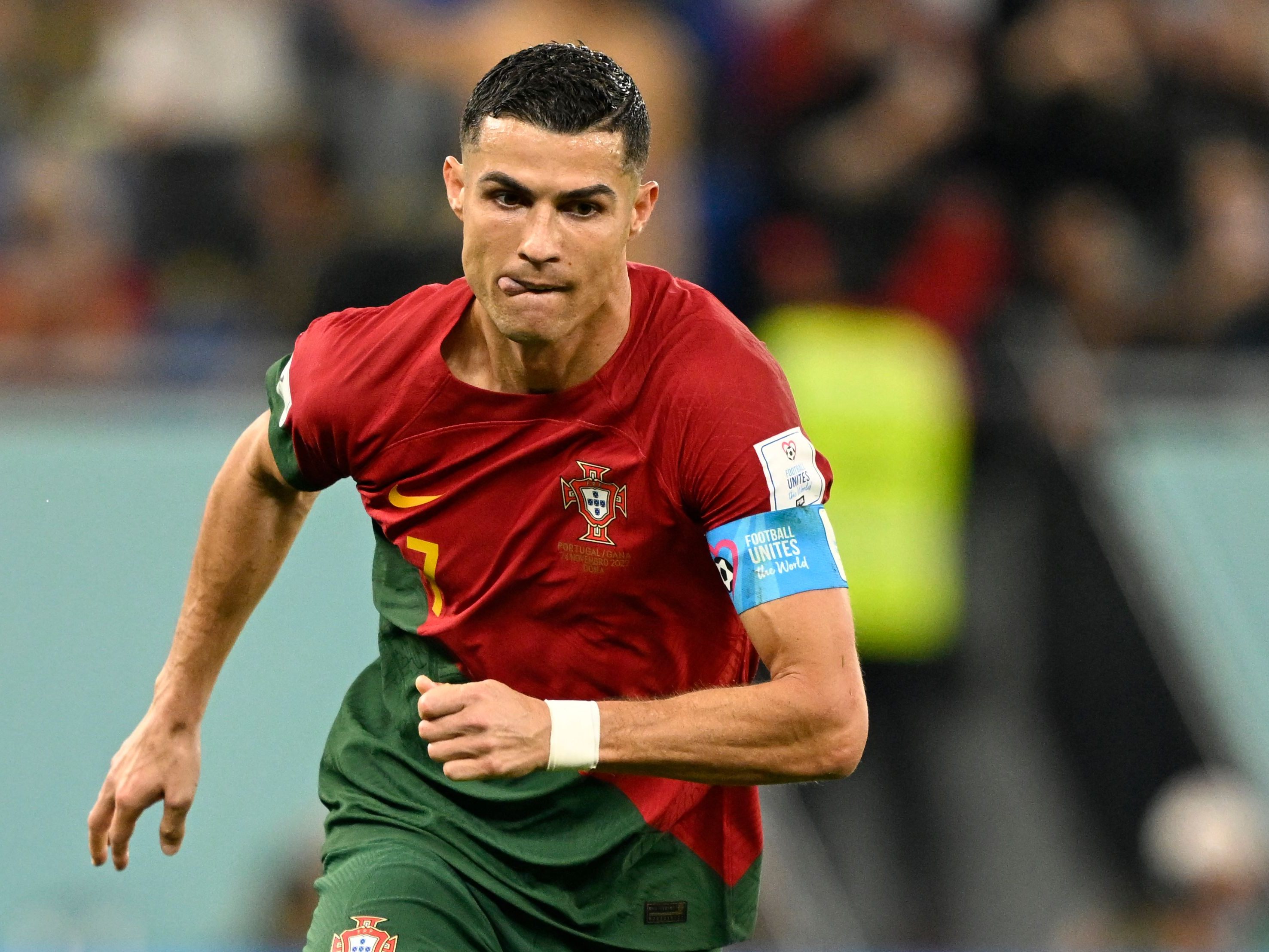 Ronaldo ist der erste Spieler mit Toren bei fünf Weltmeisterschaften. Ronaldo ist der erste Spieler mit Toren bei fünf Weltmeisterschaften.