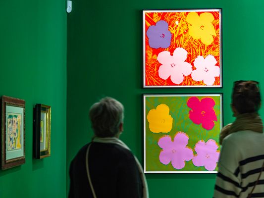 „Flowers“ - Erste Eindrücke von der neuen Sonderausstellung „Mythos Natur“ im LIndauer Kunstmuseum