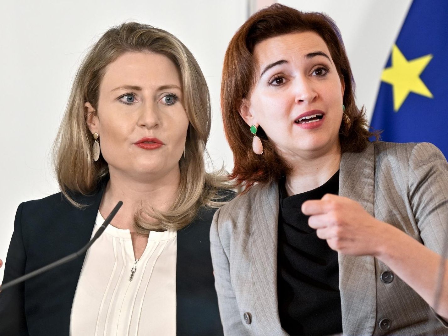Susanne Raab und Alma Zadic.