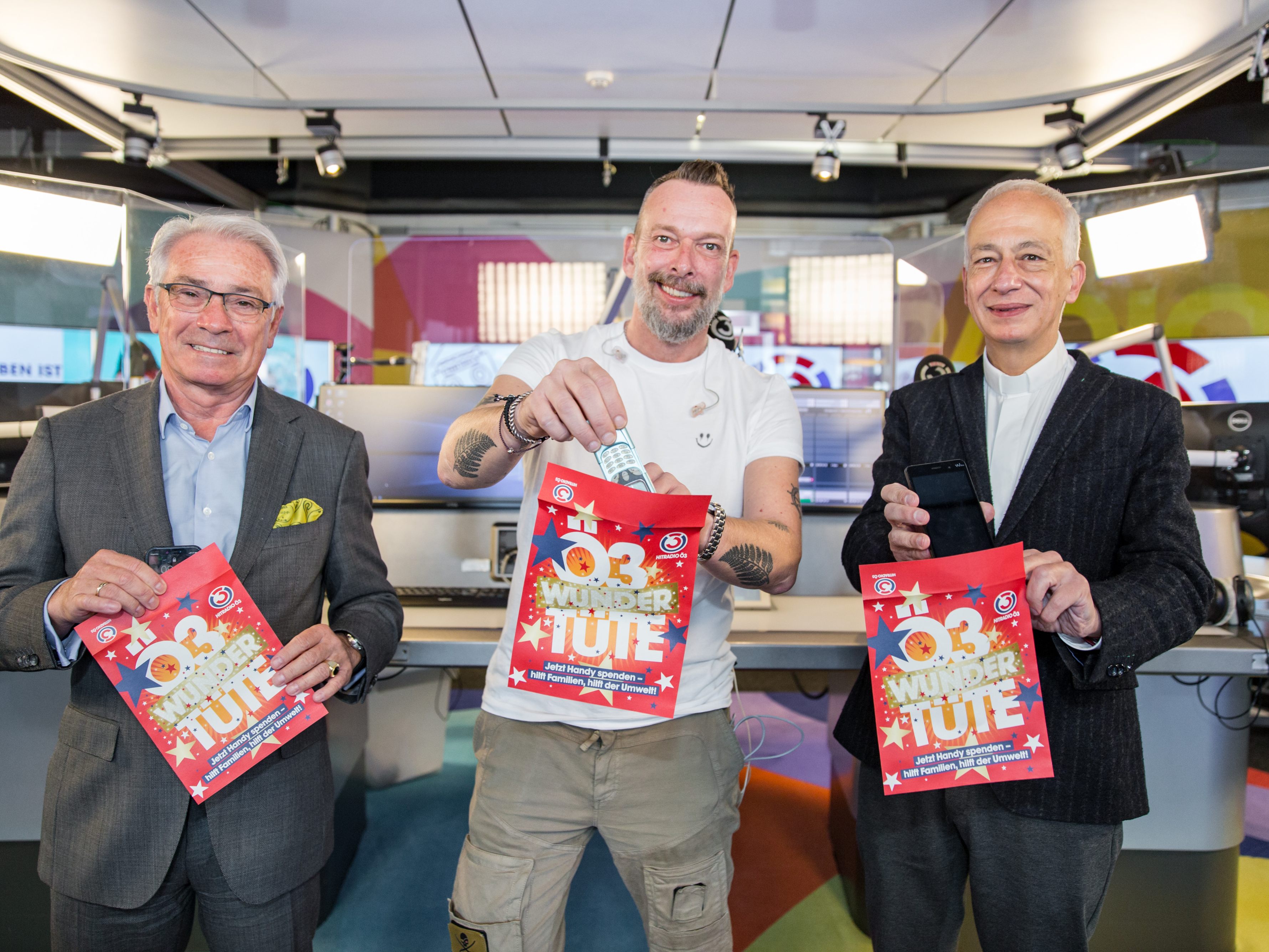 Mit der Ö3-Wundertüte kann man auch heuer wieder Menschen in Not helfen.