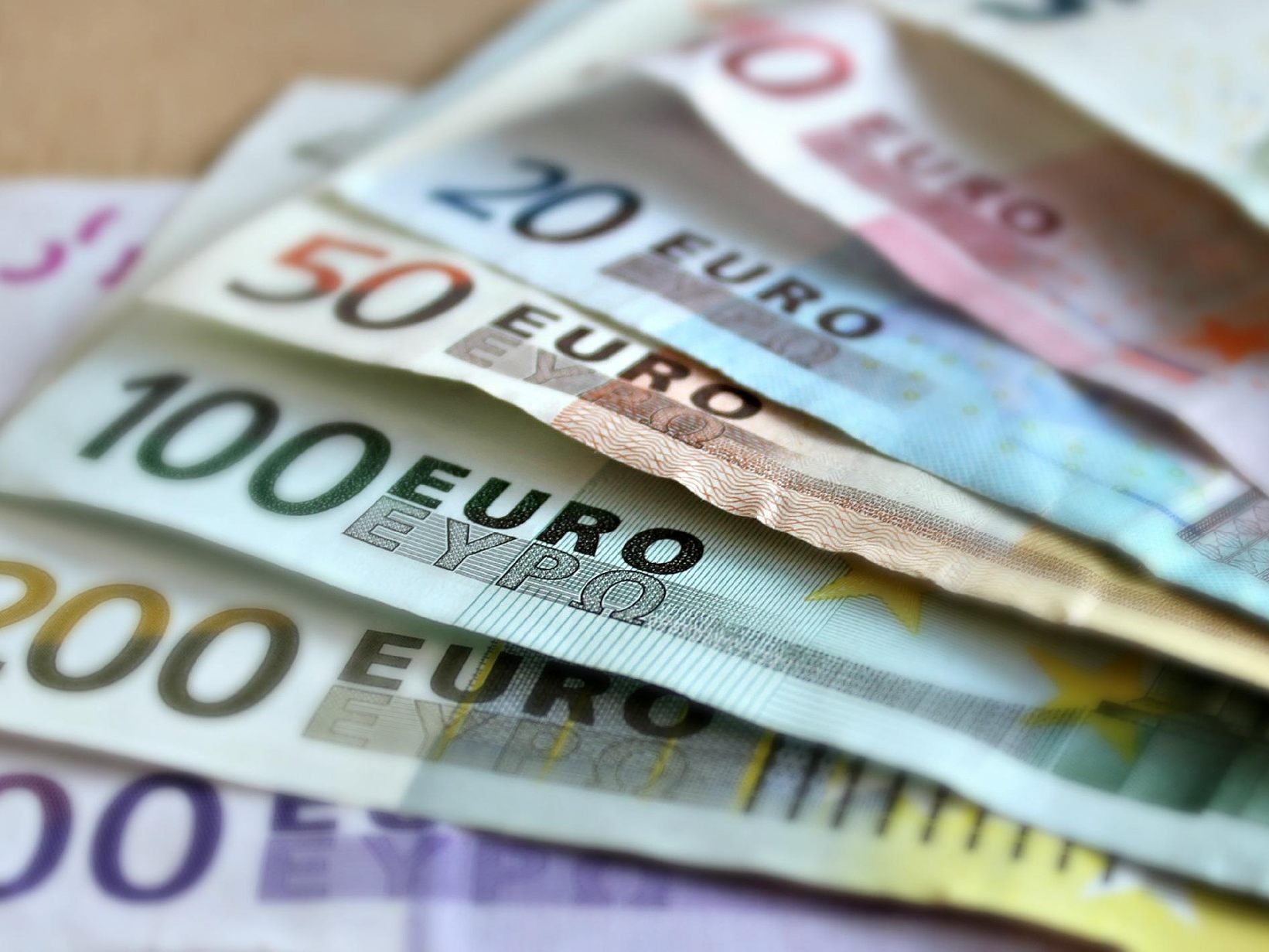 In Österreich wird aufgrund der Teuerung ein Rückgang an Spenden befürchtet.