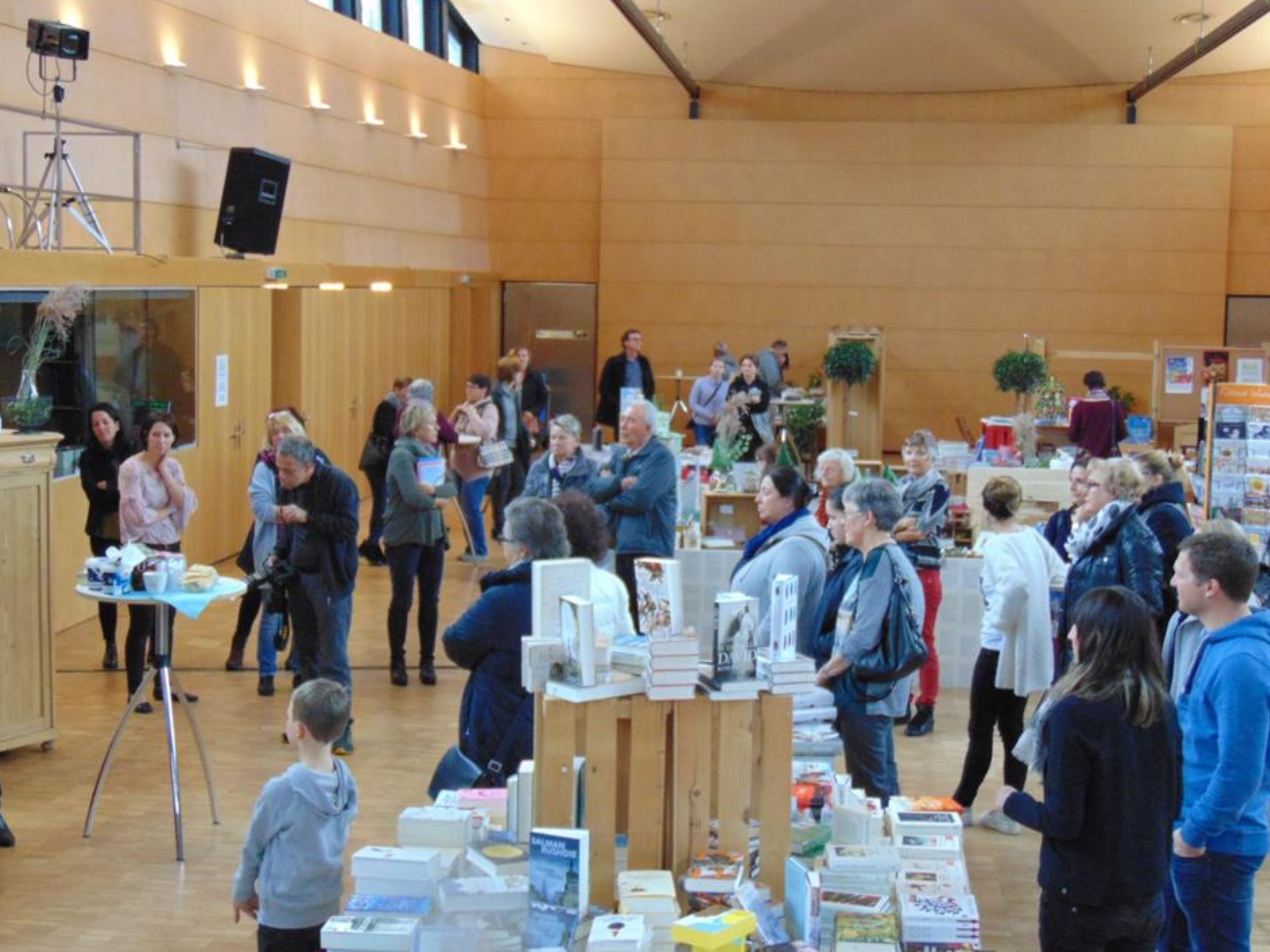 Bei der Buch amKumma dreht sich am kommenden Wochenende im J.J. Endersaal wieder alles rund ums Buch