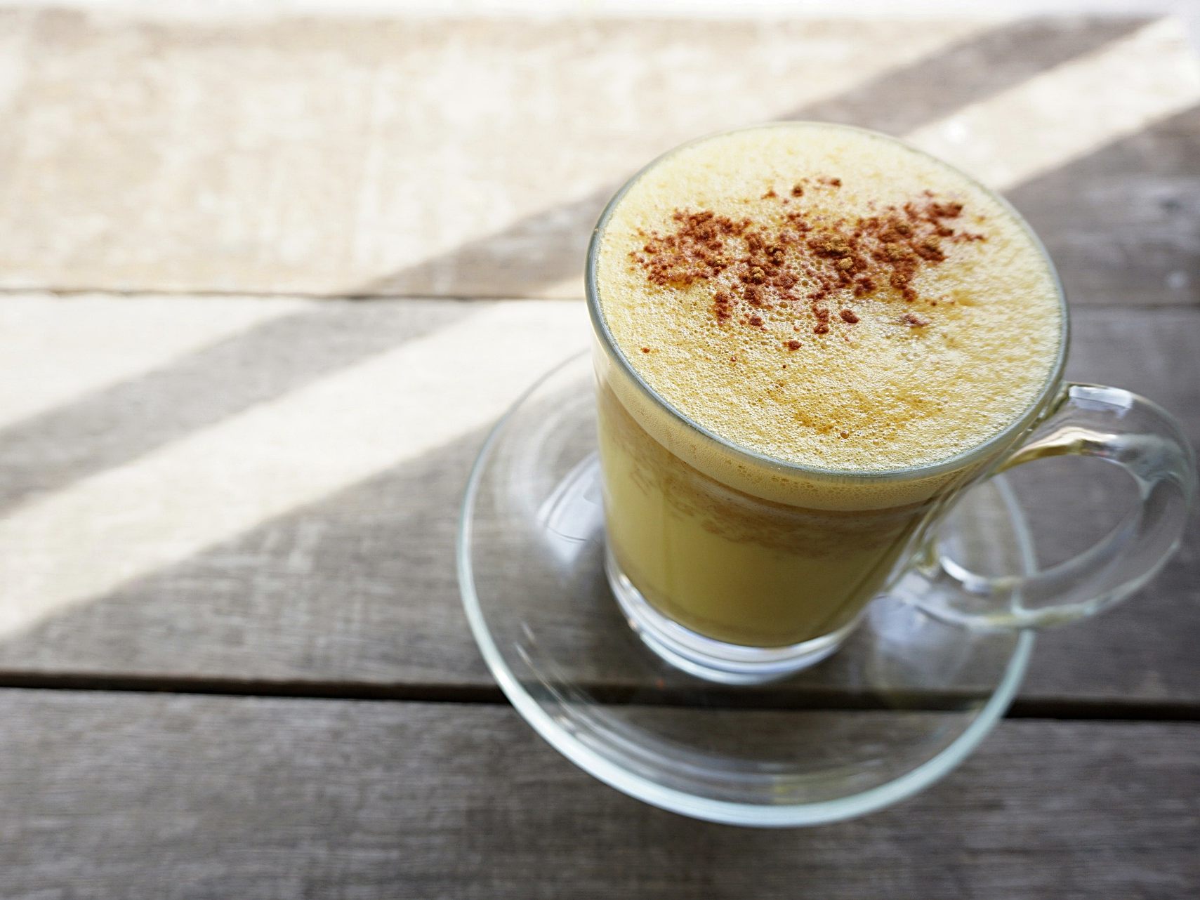 Goldene Milch: Das gesunde Trend-Getränk mit Kurkuma. Goldene Milch: Das gesunde Trend-Getränk mit Kurkuma.