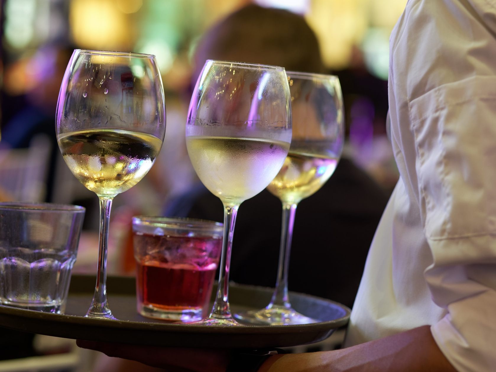 Laut einer Studie der AK ist der Personalmangel in der Gastronomie selbst verschuldet. Laut einer Studie der AK ist der Personalmangel in der Gastronomie selbst verschuldet.