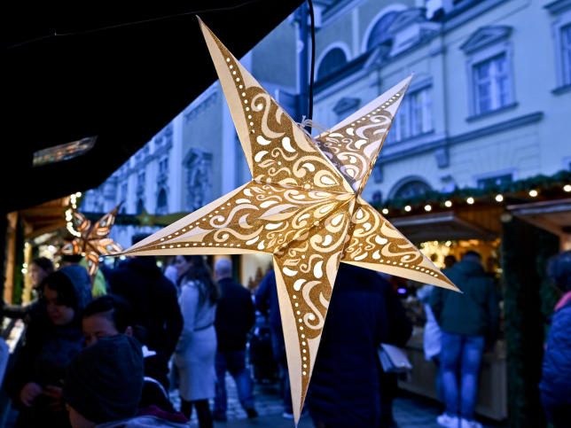 Der Adventmarkt der Bio-Bauern bei der Freyung Wien beginnt am 18. November 2022. Der Adventmarkt der Bio-Bauern bei der Freyung Wien beginnt am 18. November 2022.