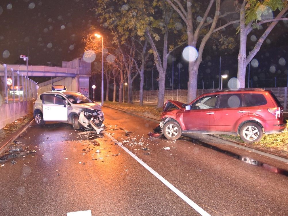 In Wien-Donaustadt gab es einen Frontalcrash.