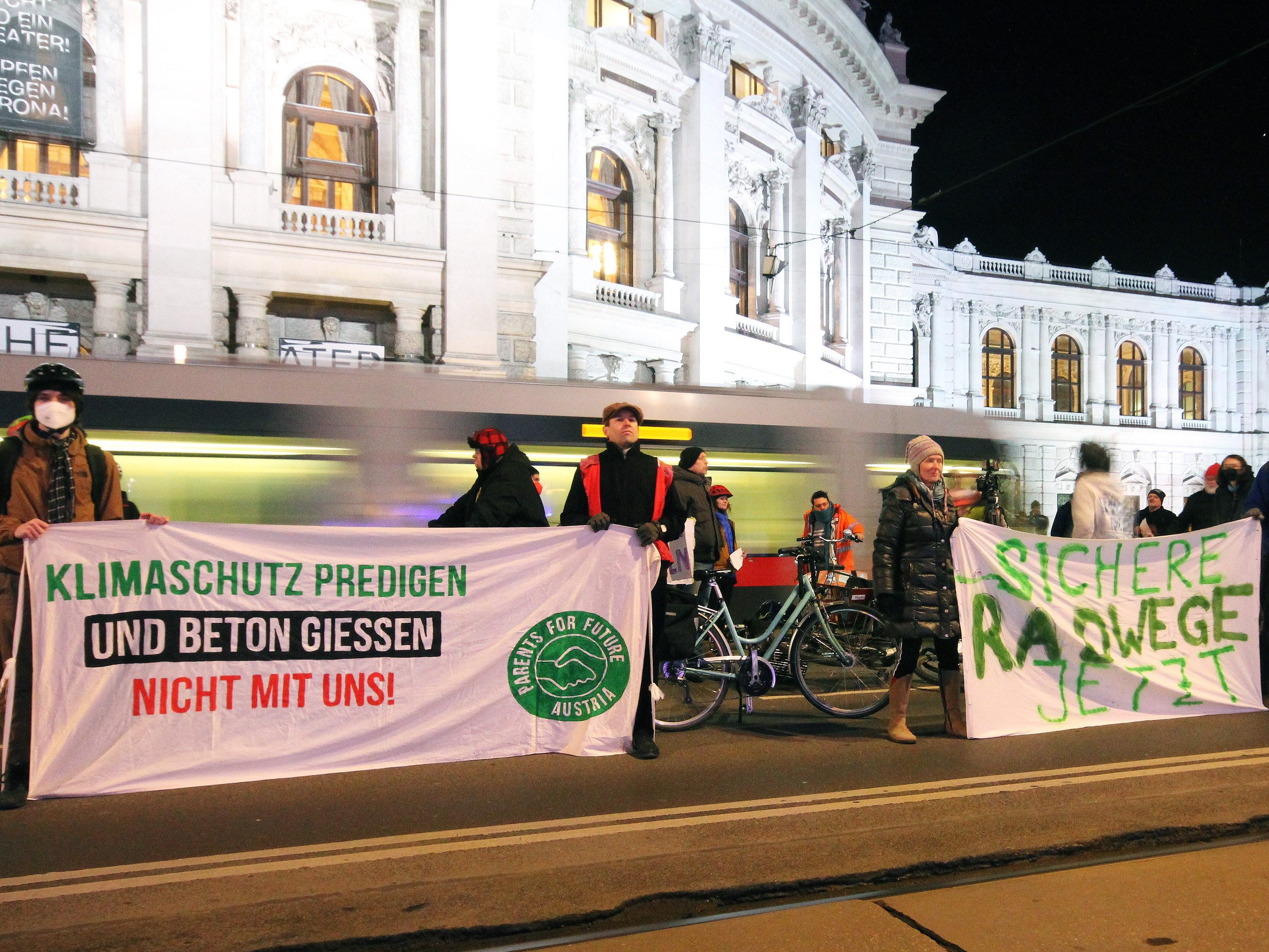 Am 2. Dezember möchte Radeln For Future mit einer Demonstration am Wiener Ring für ein dichteres Radwegenetz in der Wiener Innenstadt radeln.