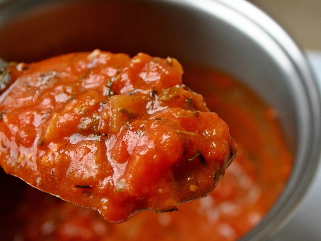 Tomatensoßen im Test: So unappetitlich fiel das Ergebnis aus. Tomatensoßen im Test: So unappetitlich fiel das Ergebnis aus.