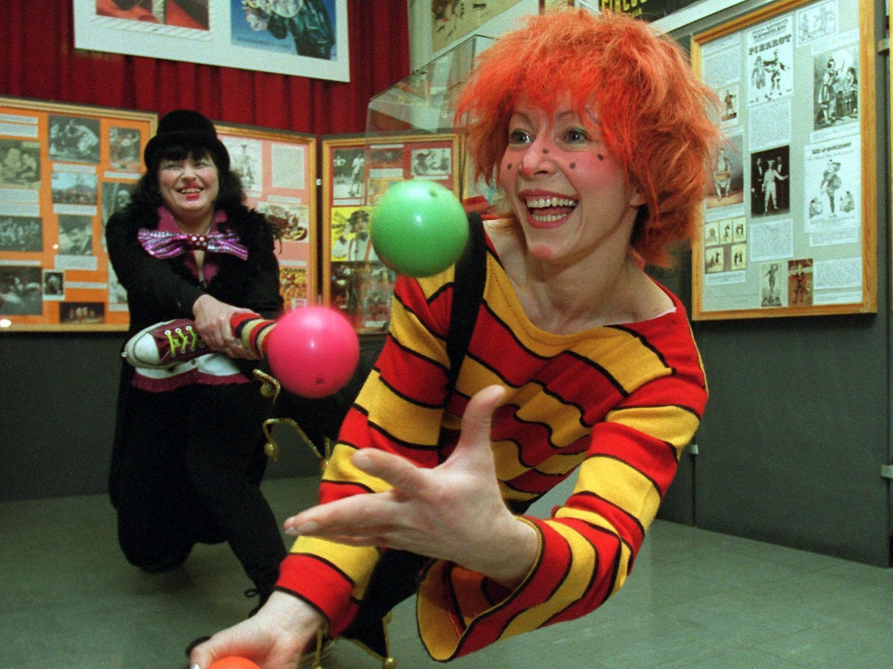 Am 4. Dezember lädt das Circus- und Clownmuseum Wien Kinder zu einer weihnachtlichen Zauber-Show ein. Am 4. Dezember lädt das Circus- und Clownmuseum Wien Kinder zu einer weihnachtlichen Zauber-Show ein.