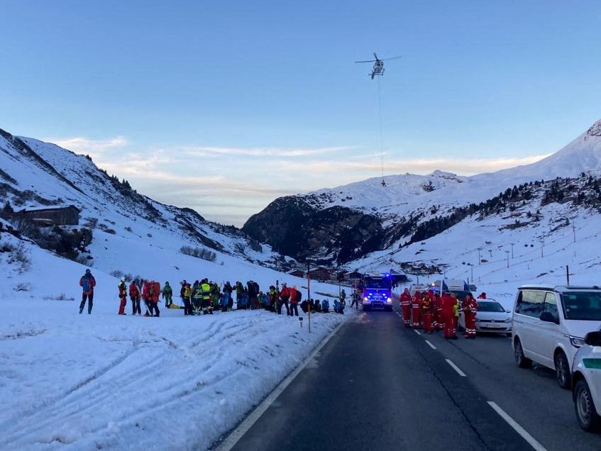 In Lech/Zürs wurden Wintersportler am Sonntag von einer Lawine überrascht. In Lech/Zürs wurden Wintersportler am Sonntag von einer Lawine überrascht.